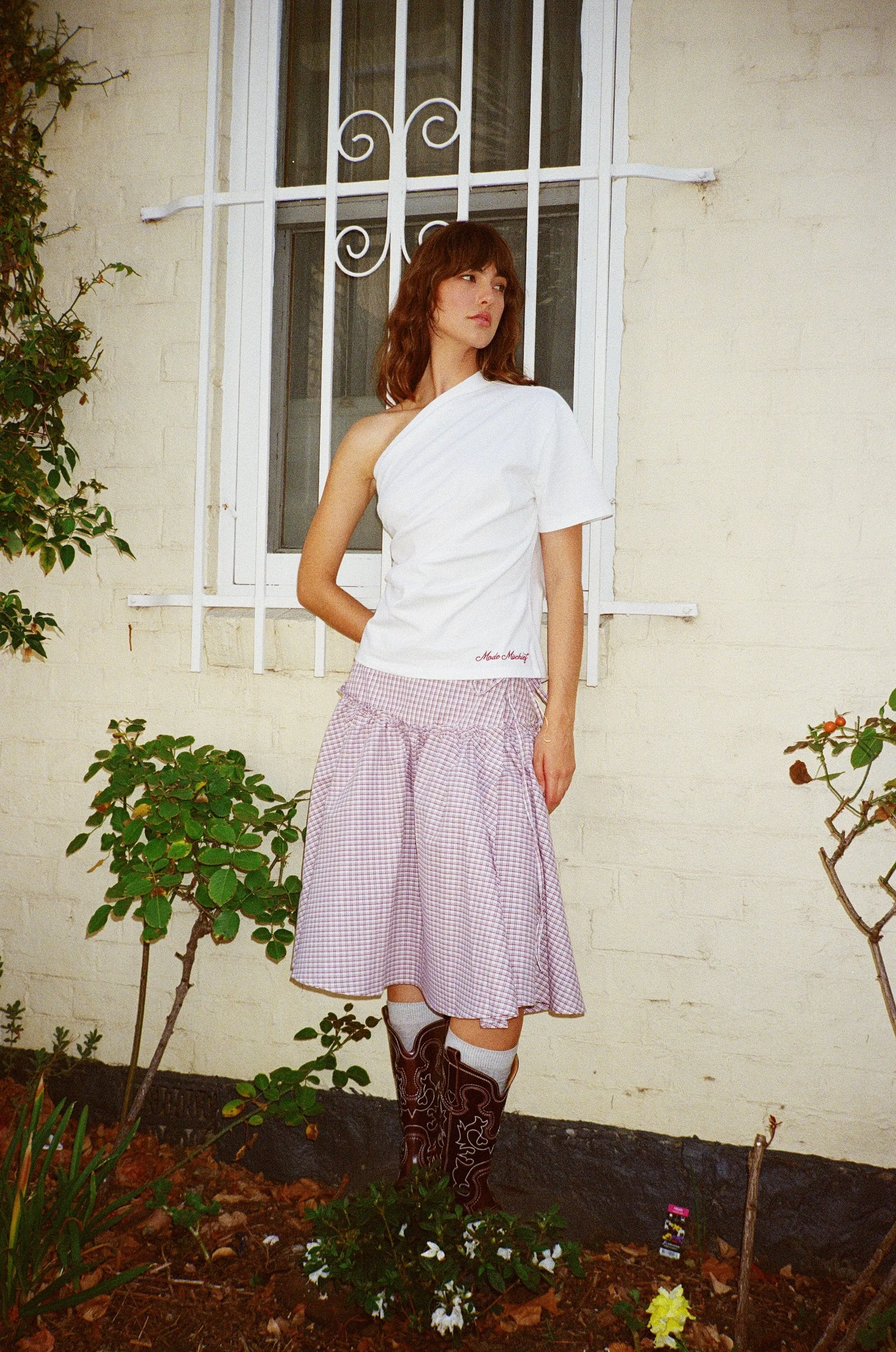 COLD SHOULDER TEE sold by Mode Mischief product image thumbnail 2