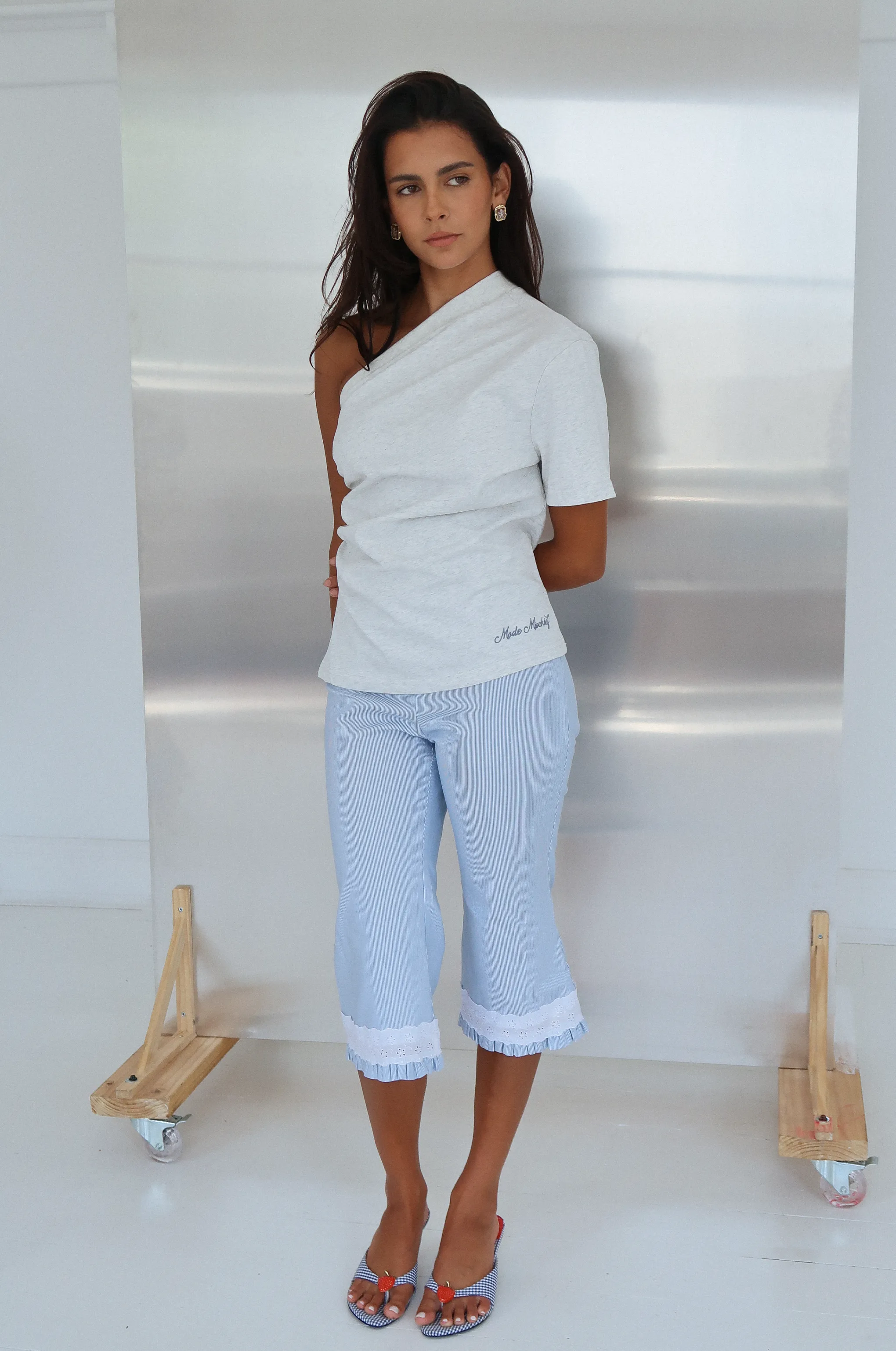 COLD SHOULDER TEE sold by Mode Mischief product image thumbnail 3