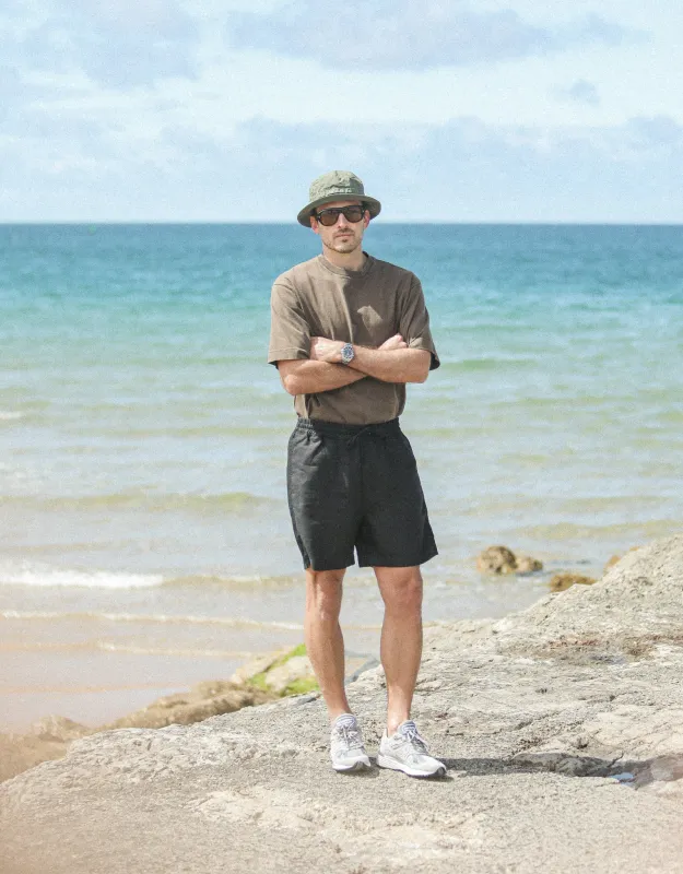 Beach Short - Lin Noir made by Drapeau noir