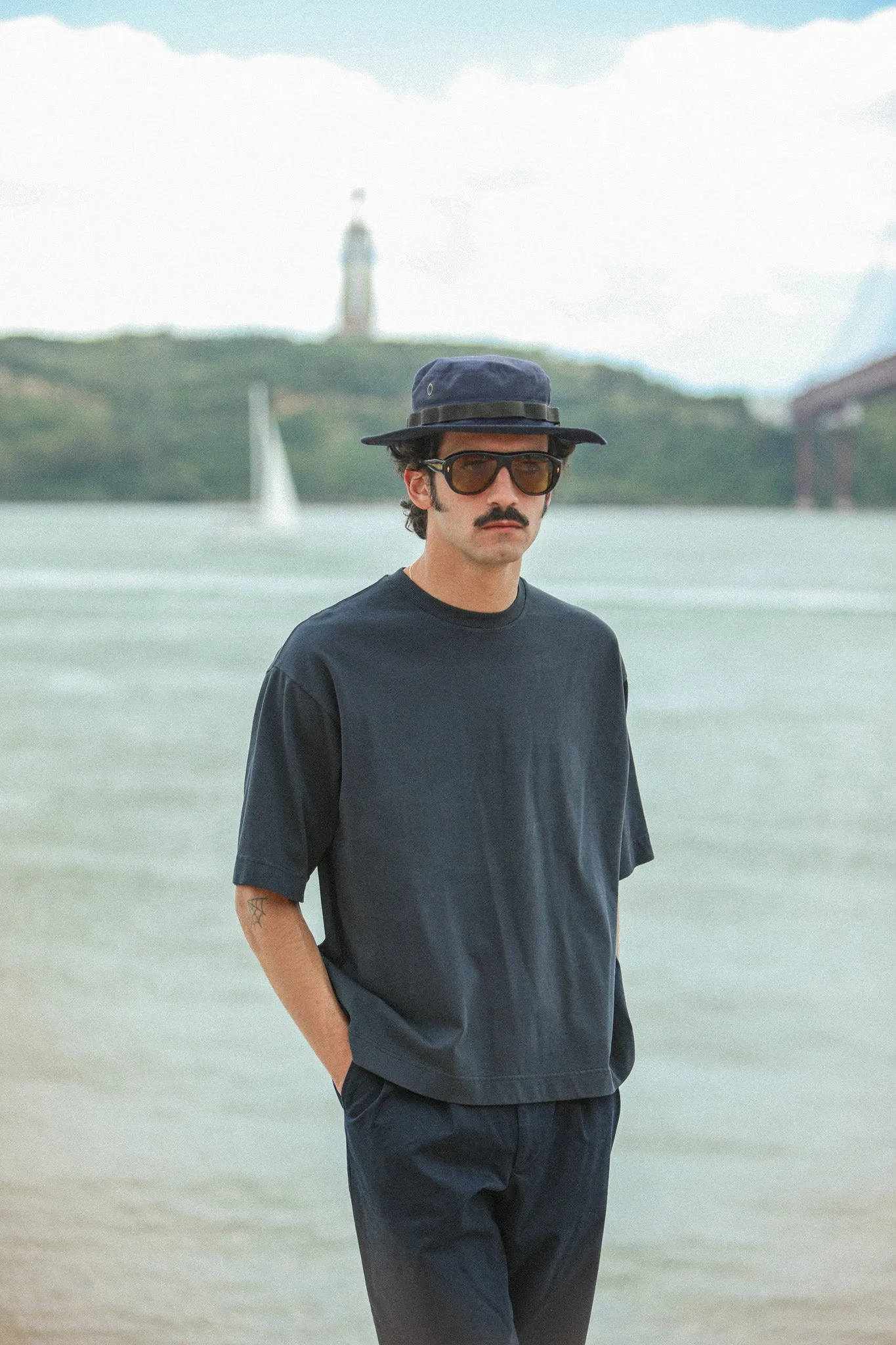 Tee-Shirt Oversized Acid Wash Indigo sold by Drapeau noir product image thumbnail 4