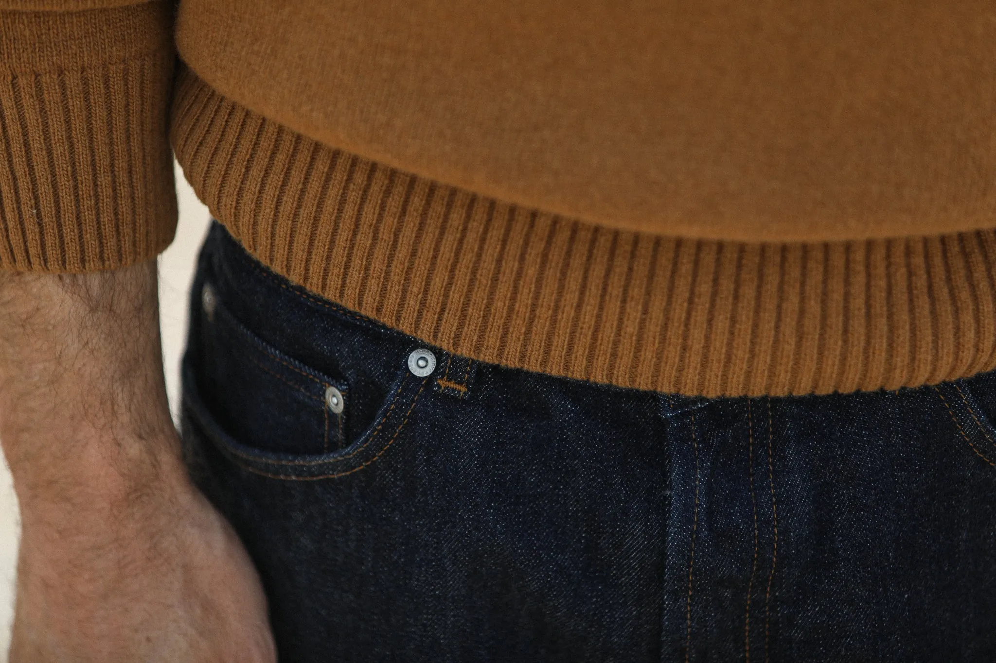 Pull Col Rond Lambswool Camel sold by Drapeau noir product image thumbnail 5