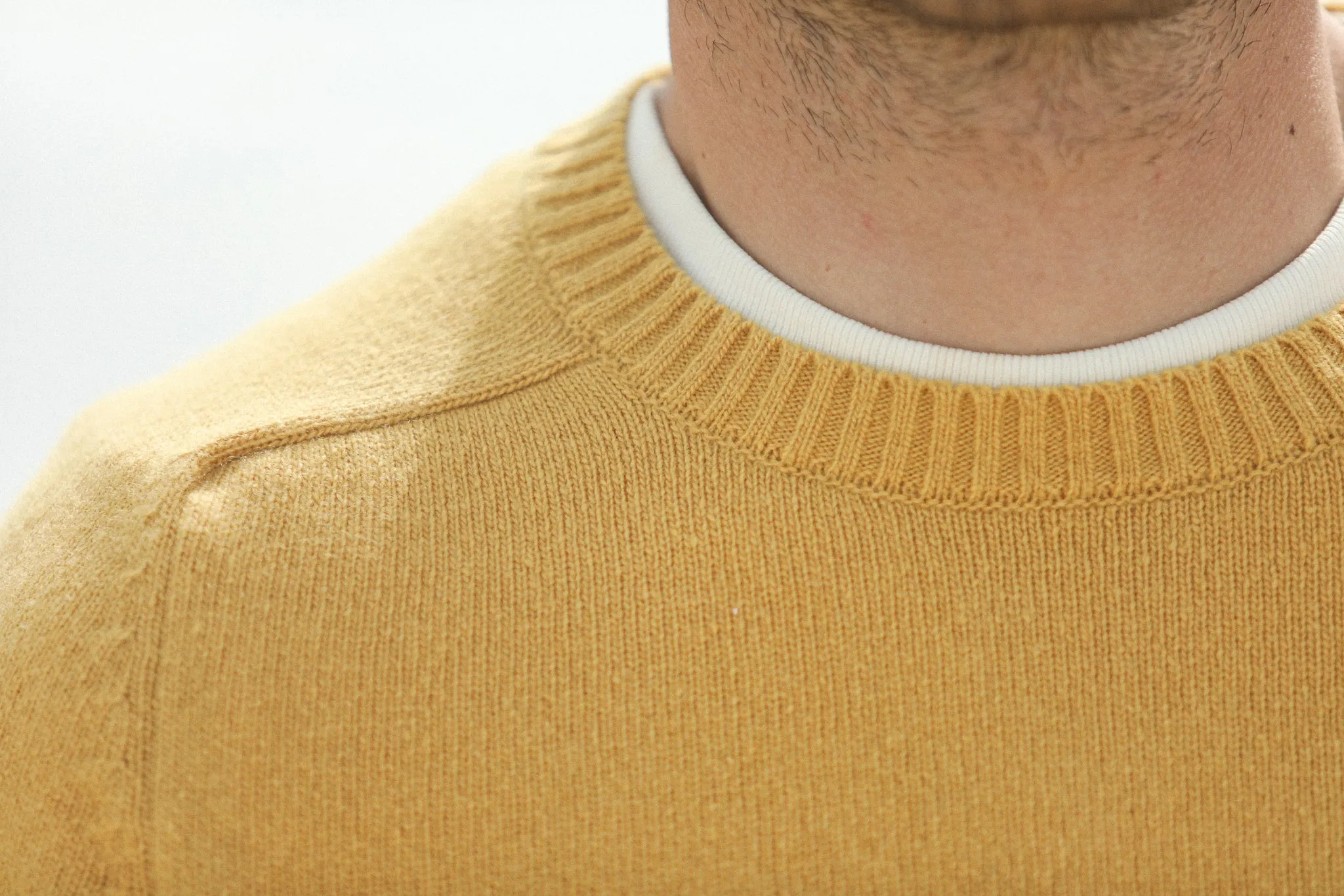 Pull Col Rond Lambswool Yellow sold by Drapeau noir product image thumbnail 5
