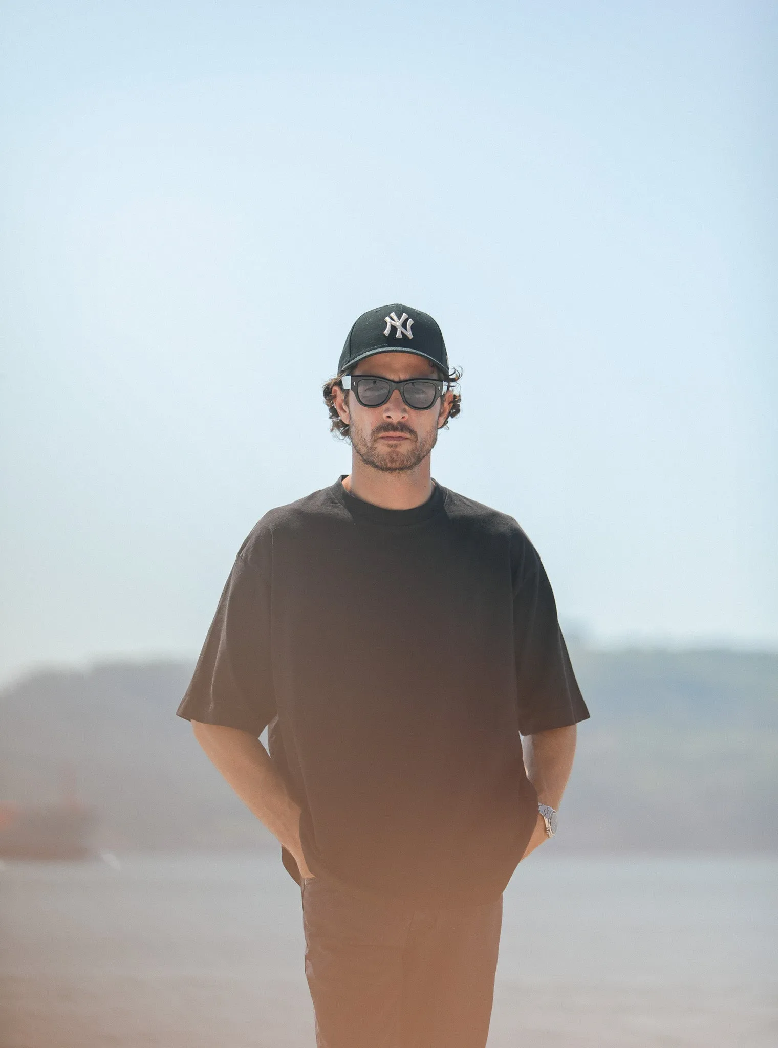 Tee-Shirt Oversize Noir sold by Drapeau noir product image thumbnail 4