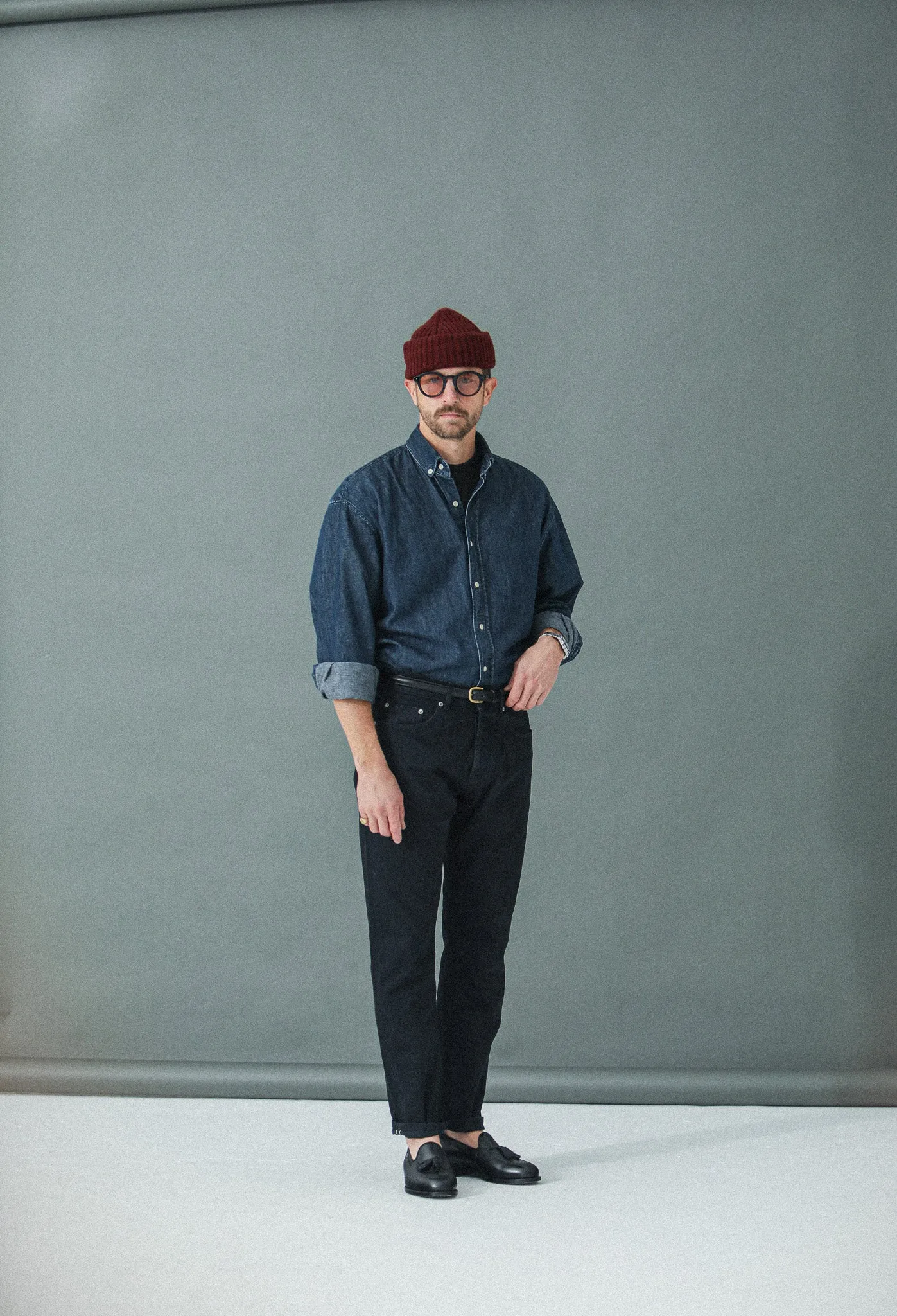 Jean Selvedge Black - Tapered Fit sold by Drapeau noir