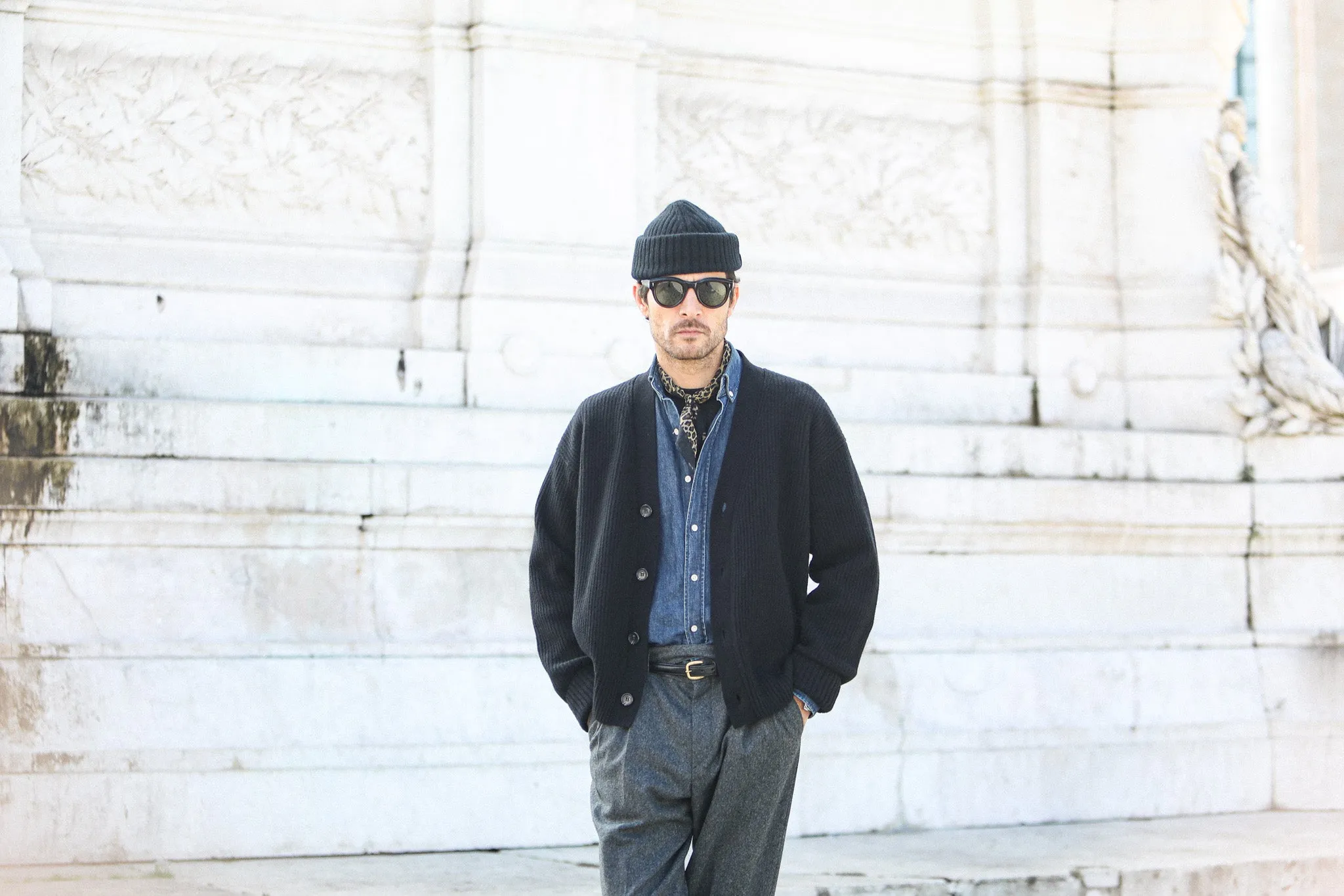 Cardigan Confort Lambswool Noir sold by Drapeau noir product image thumbnail 3