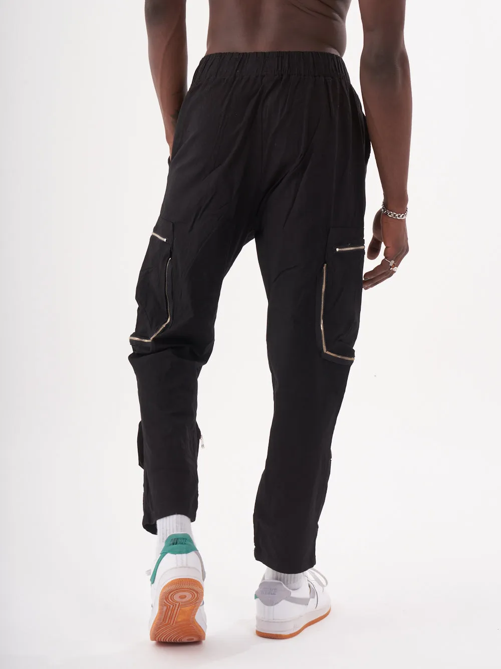 MULTI-ZIPPER POCKET JOGGER // BLACK sold by Sernes product image thumbnail 3