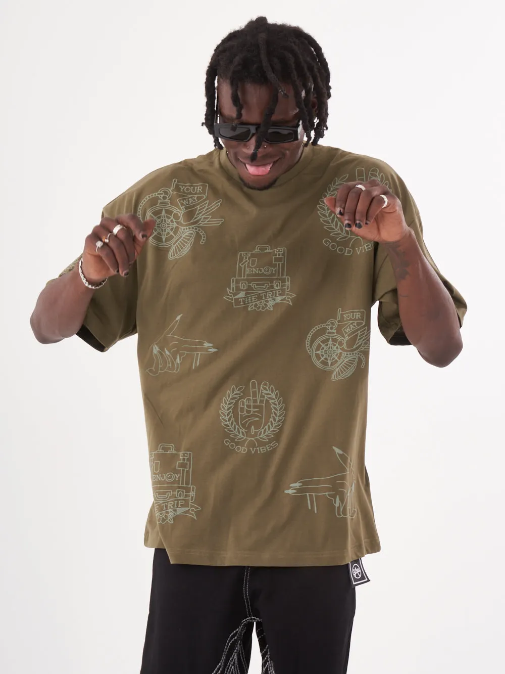 VICTORY T-SHIRT sold by Sernes product image thumbnail 4