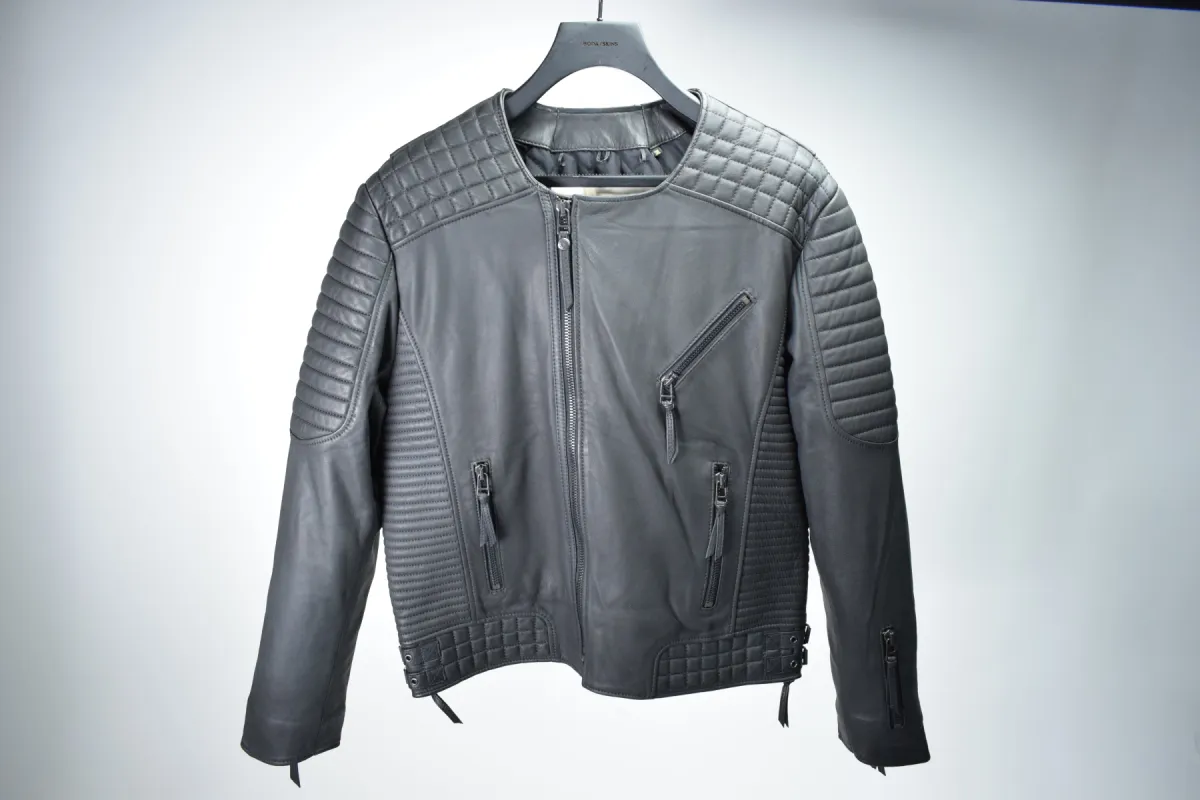 SM092 / AXL: Gun Metal Hardware (Men's) sold by Boda Skins
