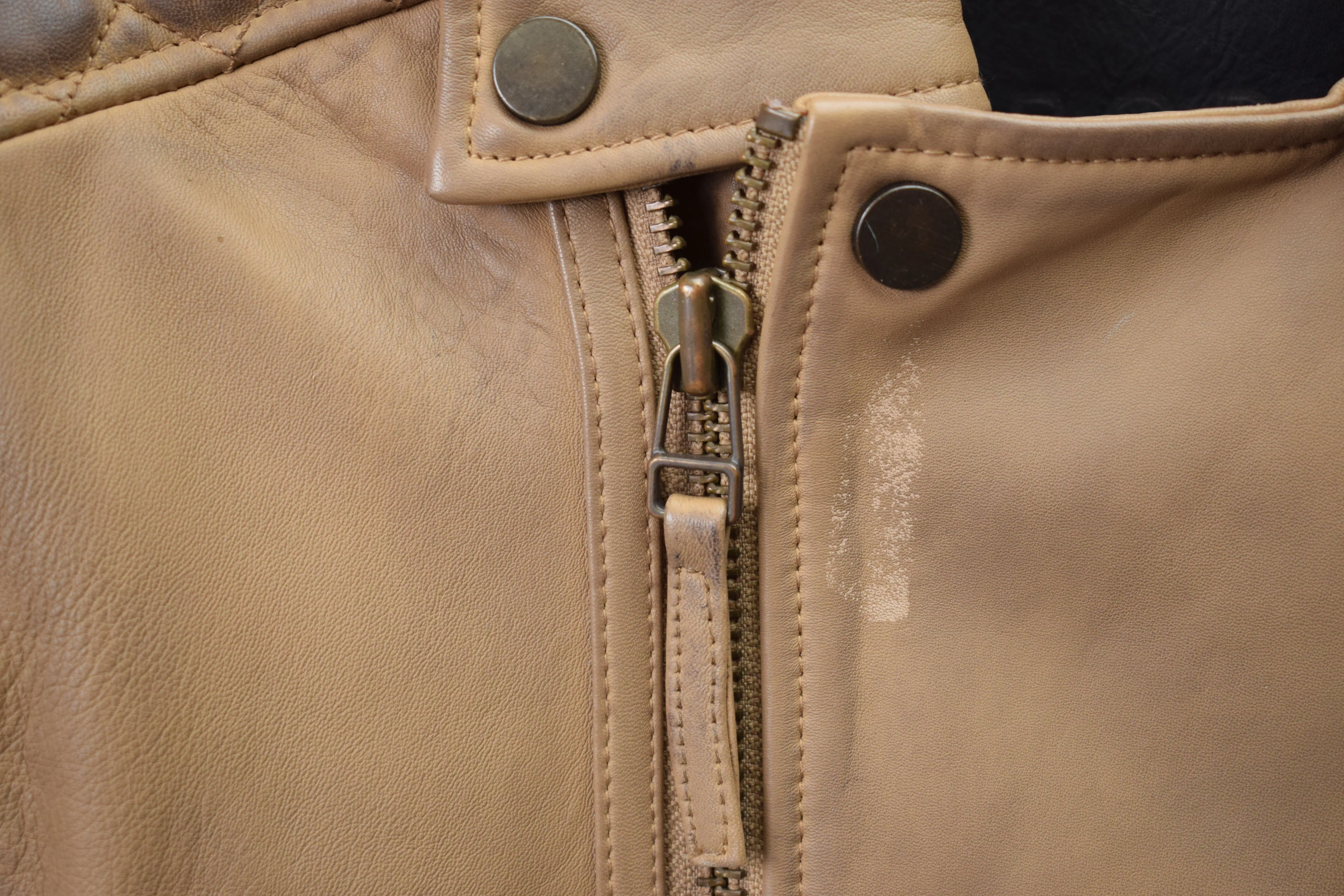 SM067 / Kay Michaels: Desert (MEN'S) sold by Boda Skins product image thumbnail 3