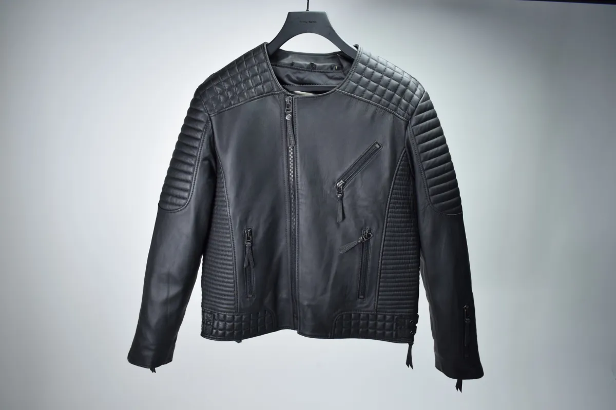 AXL: Gun Metal Hardware / Mens / XXXL / Excellent sold by Boda Skins