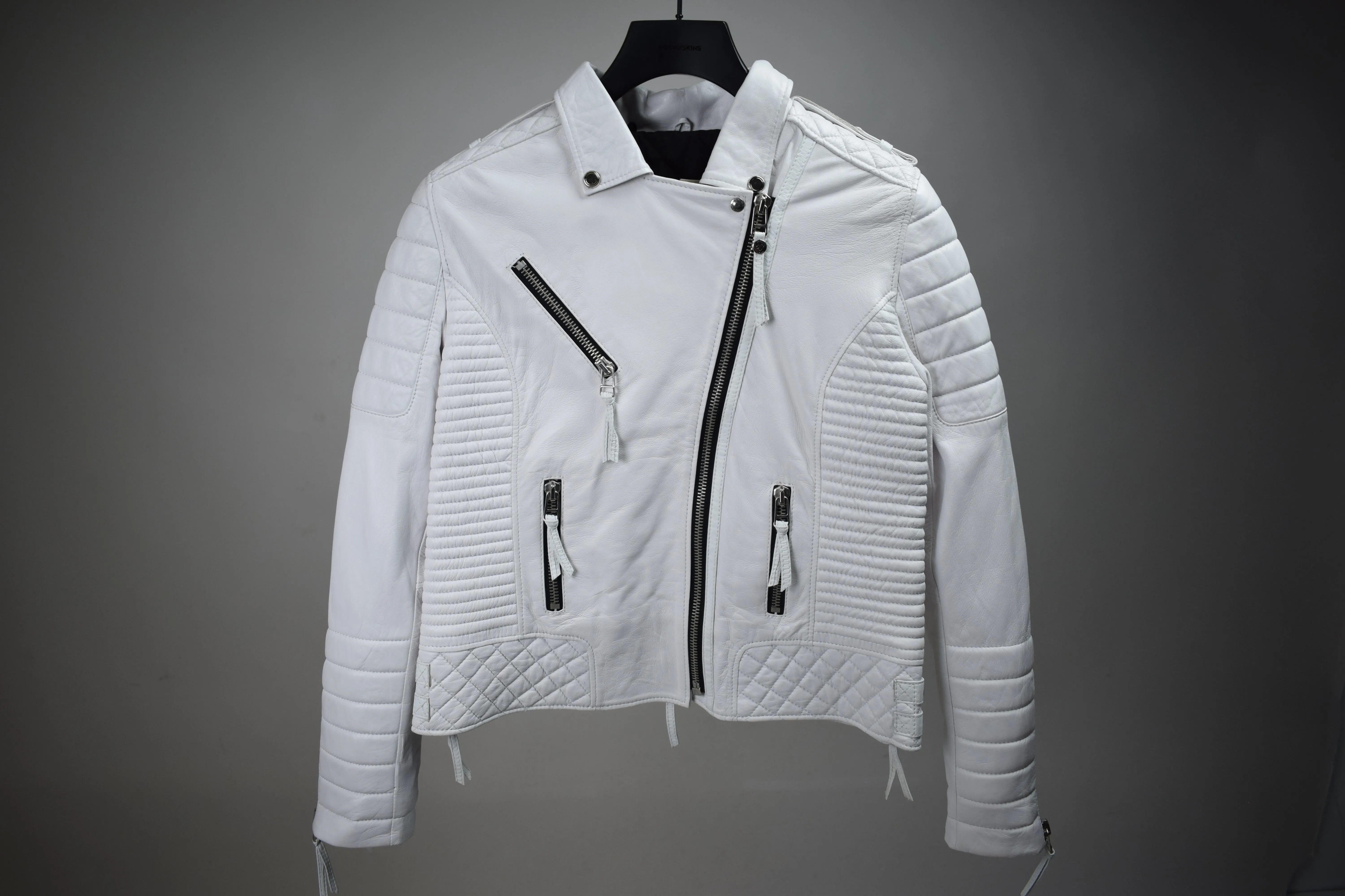 Kay Michaels 2.0: White / Womens / XXL / Excellent sold by Boda Skins