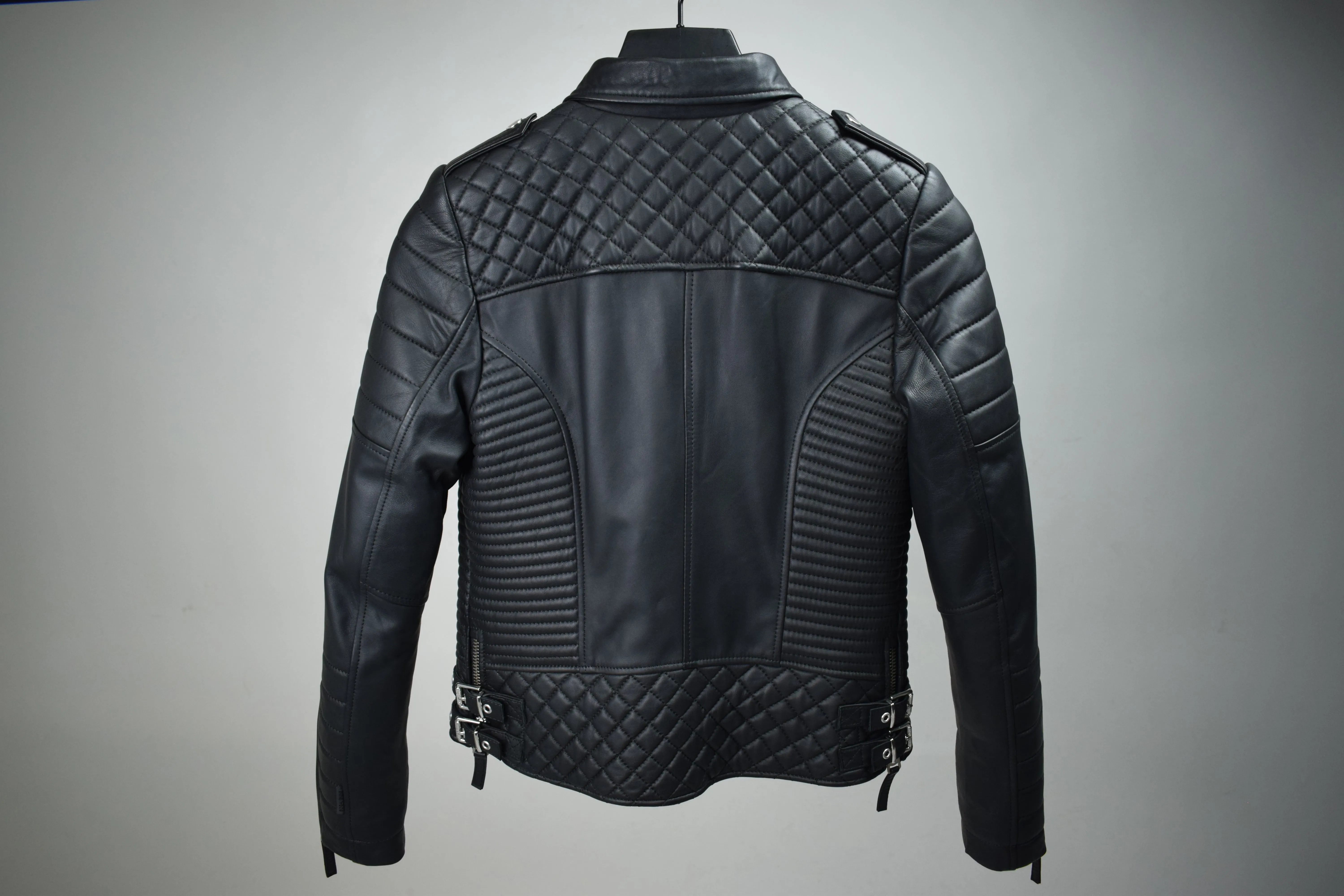 SF096 / Kay Michaels 3.0: Silver Hardware (WOMEN'S) sold by Boda Skins product image thumbnail 2