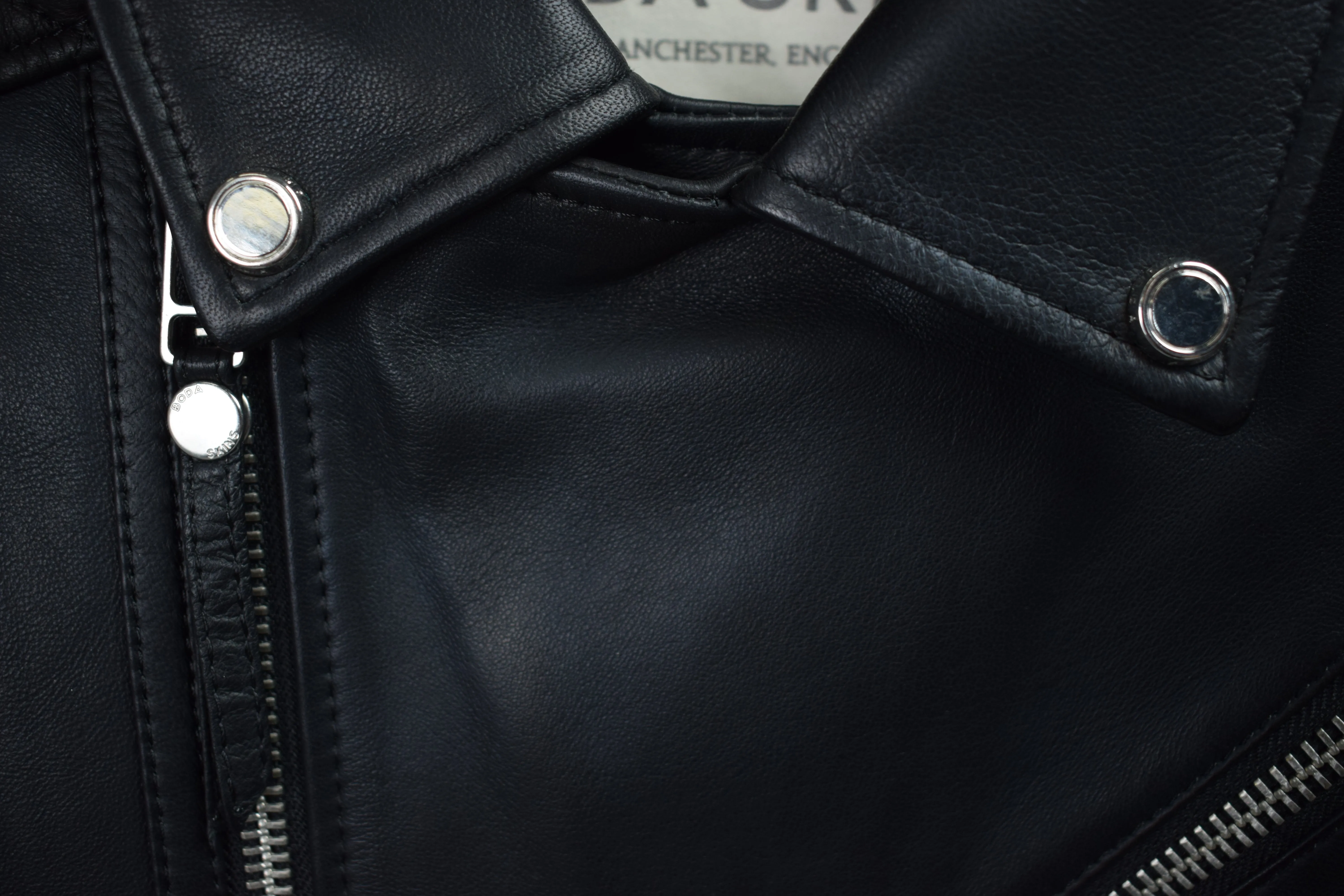 SM444 / Alexander 2.0 TALL: Silver Hardware (MEN'S) sold by Boda Skins product image thumbnail 2