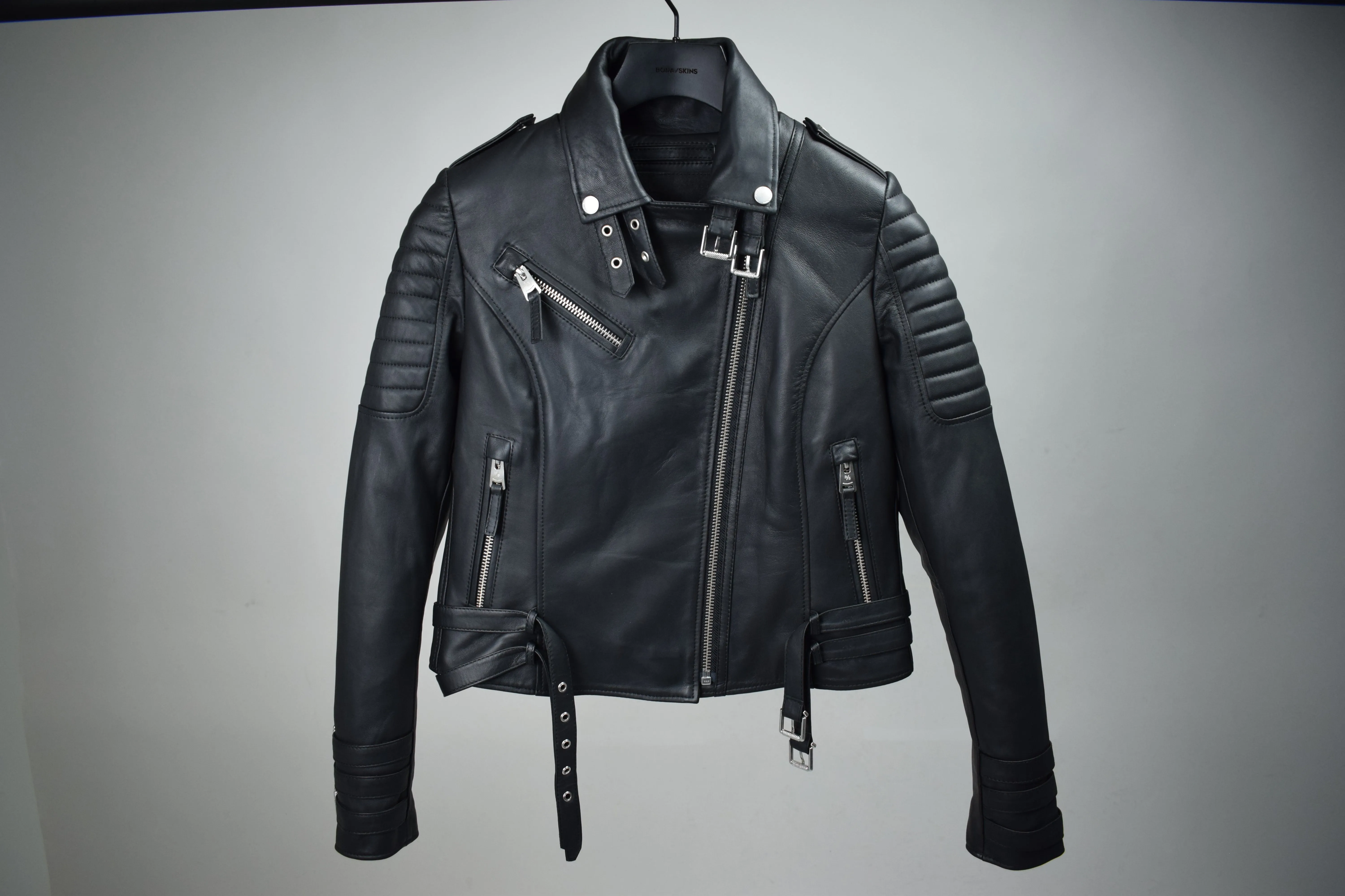 Jaws 3.0: Malibu (Barbie) / Womens / S / Excellent sold by Boda Skins