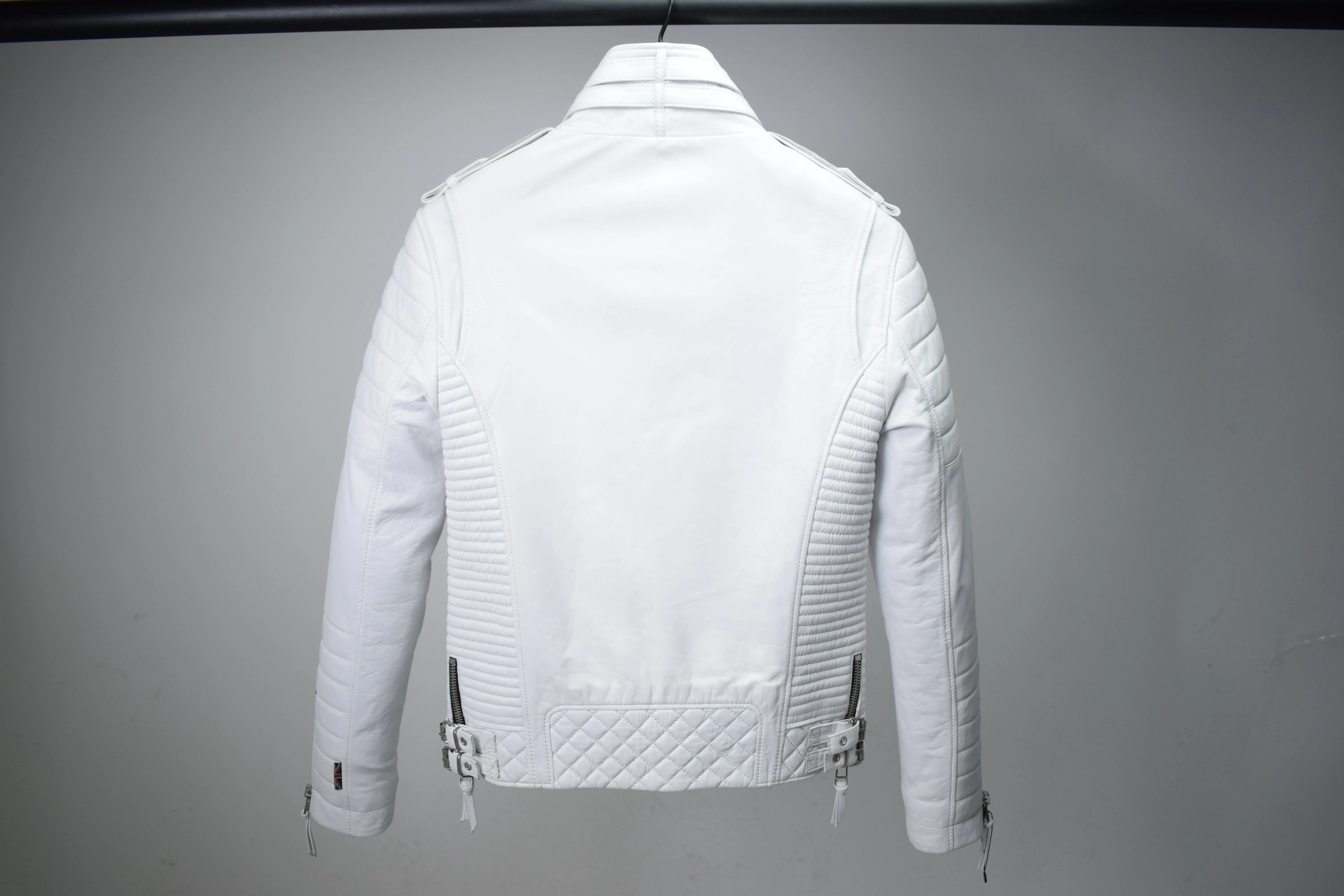 SM022 / Kay Michaels 2.0 White : Black Hardware (MEN'S) sold by Boda Skins product image thumbnail 2