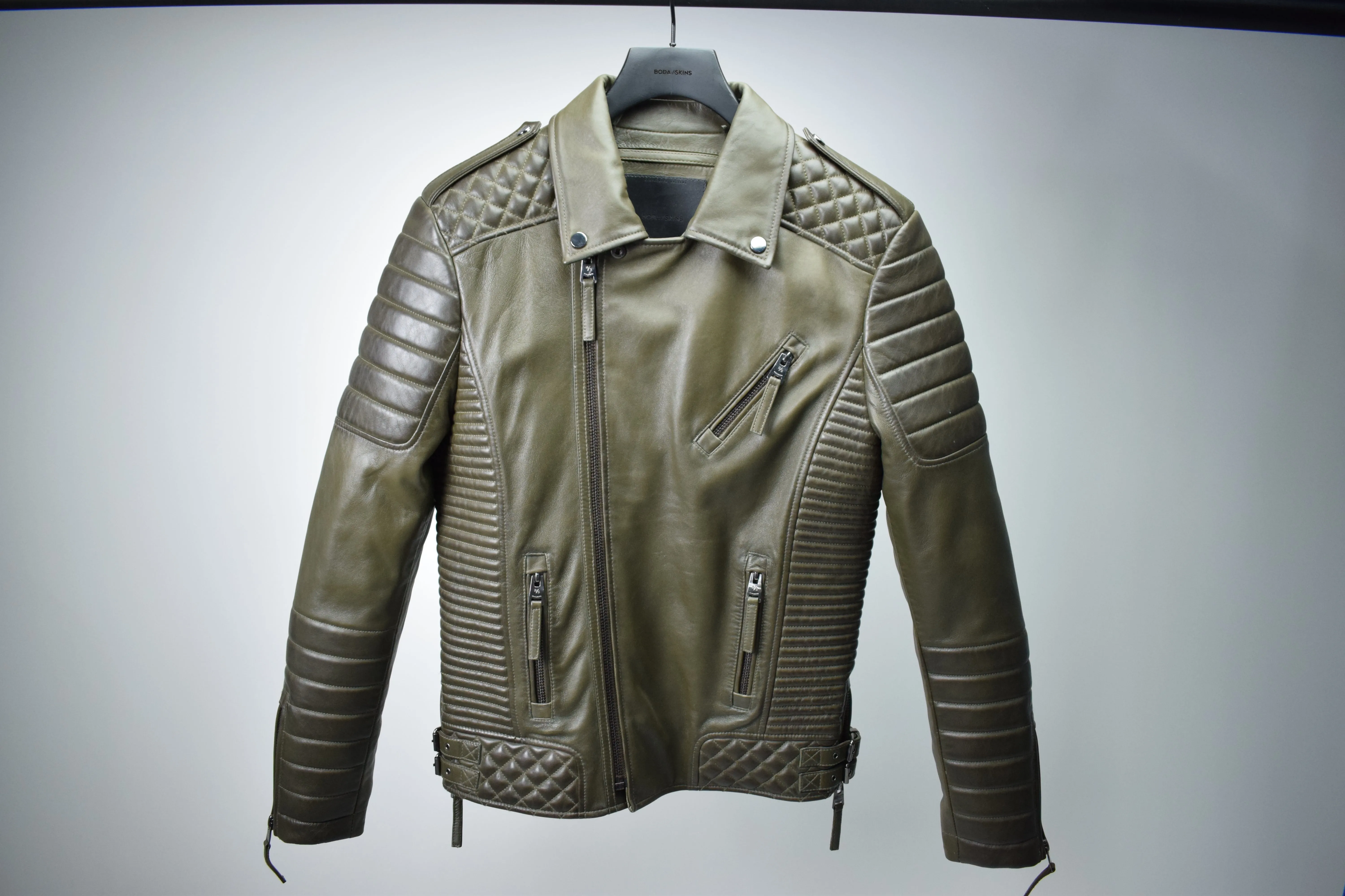 SM049 / Kay Michaels: Khaki (MEN'S) sold by Boda Skins