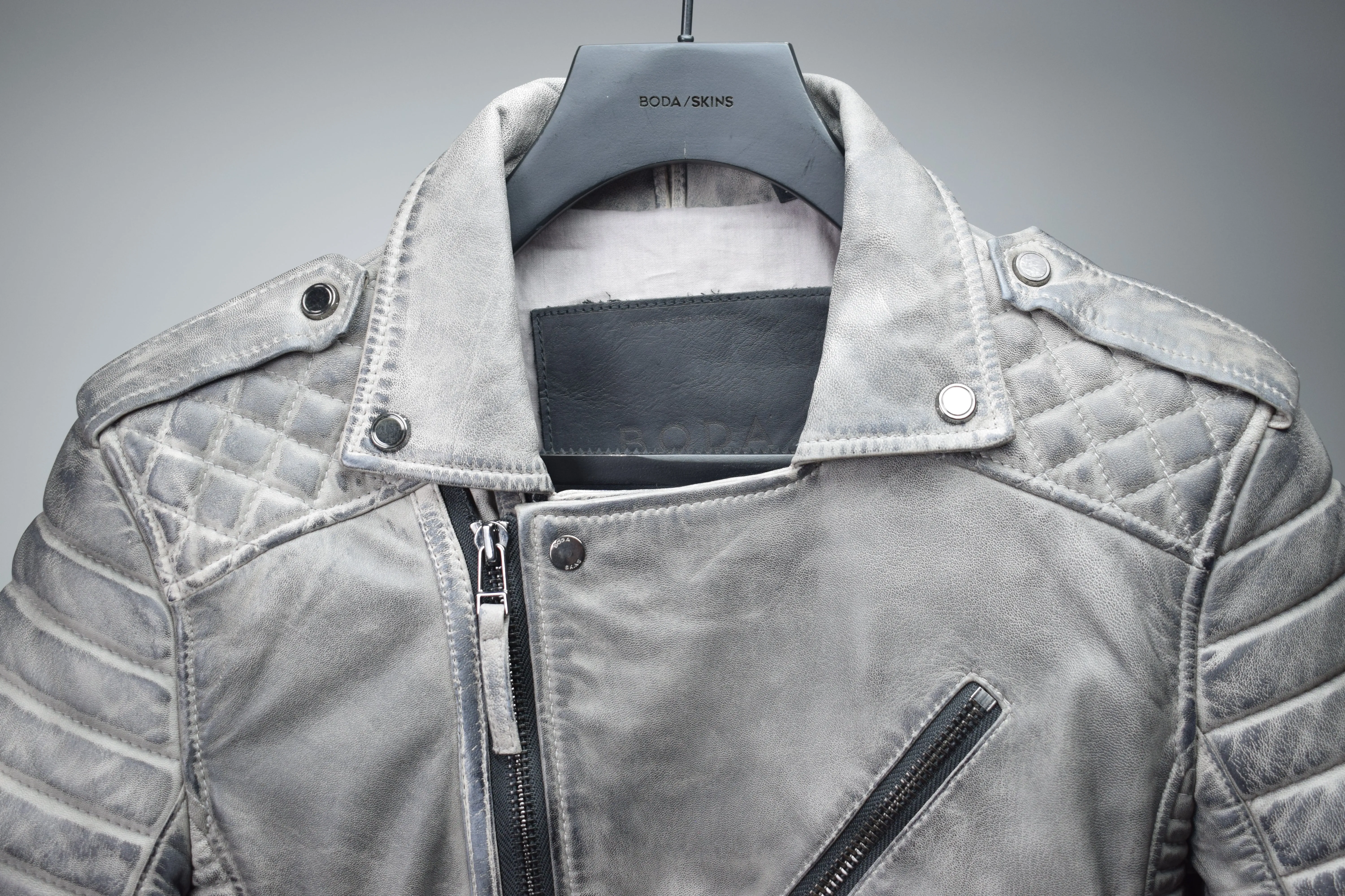 Kay Michaels: Smoke Grey / Mens / XS / Excellent sold by Boda Skins product image thumbnail 4