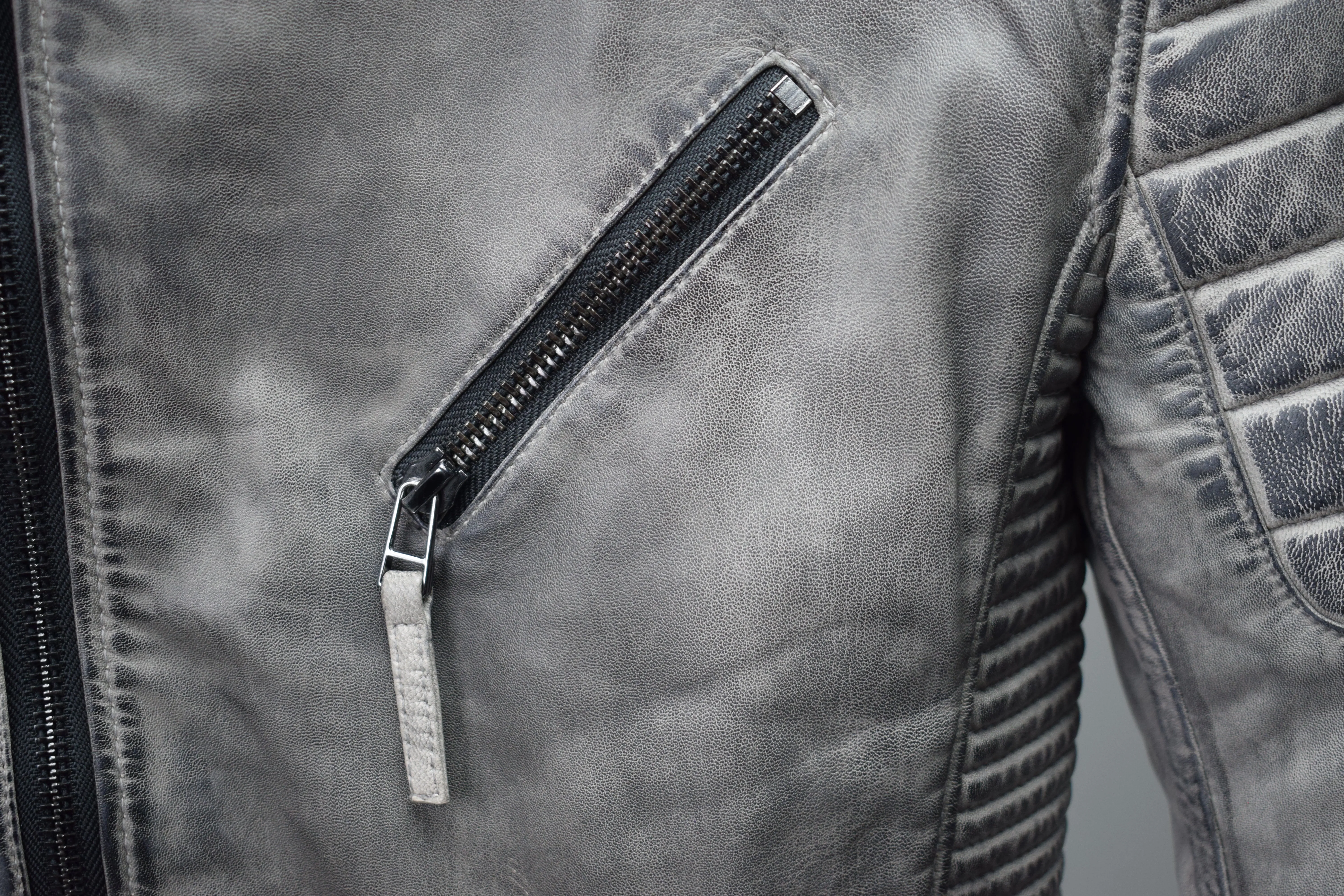 Kay Michaels: Smoke Grey / Mens / XS / Excellent sold by Boda Skins product image thumbnail 3