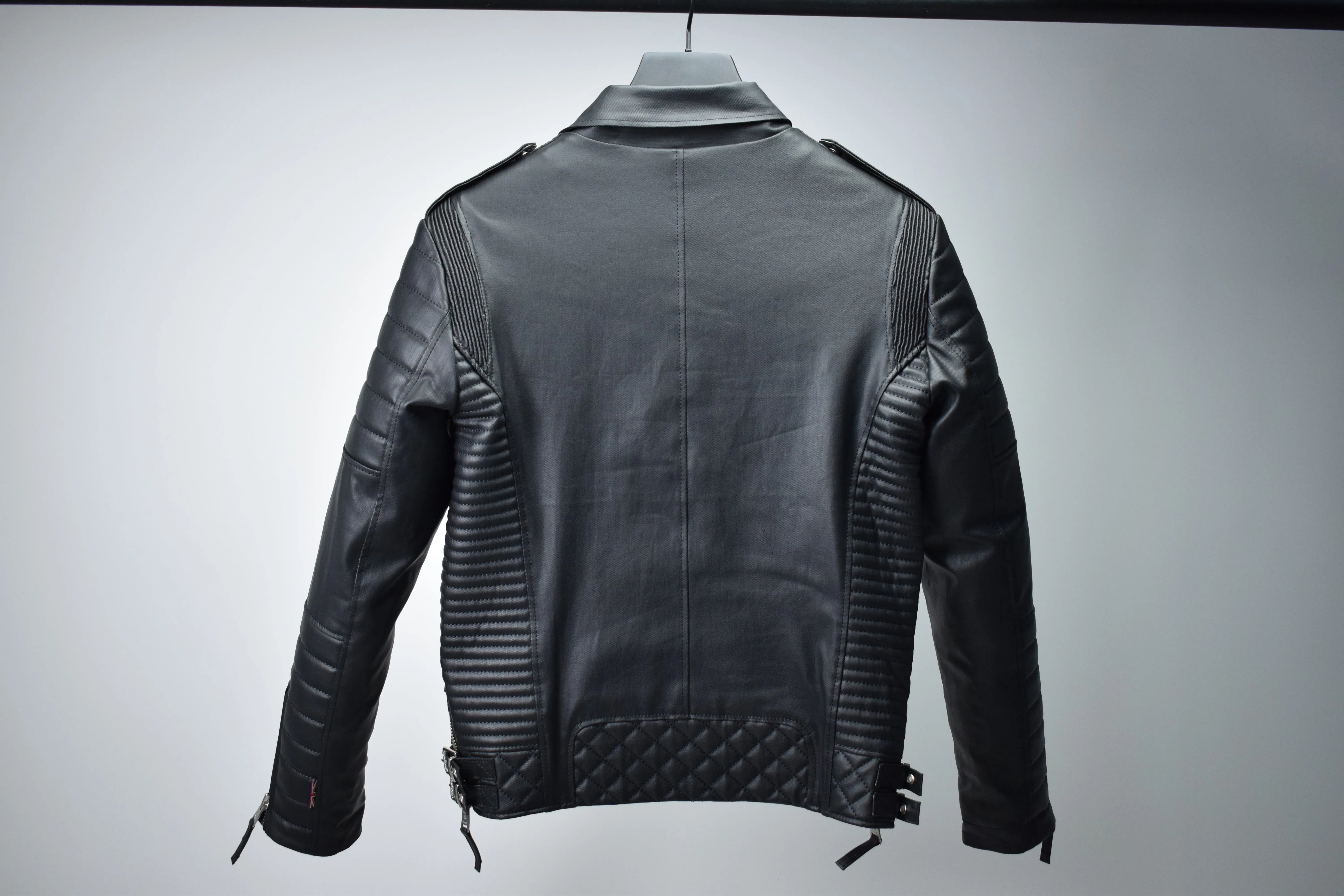 SM037 / Kay Michaels 3.0: Leather Free (MEN'S) sold by Boda Skins product image thumbnail 2