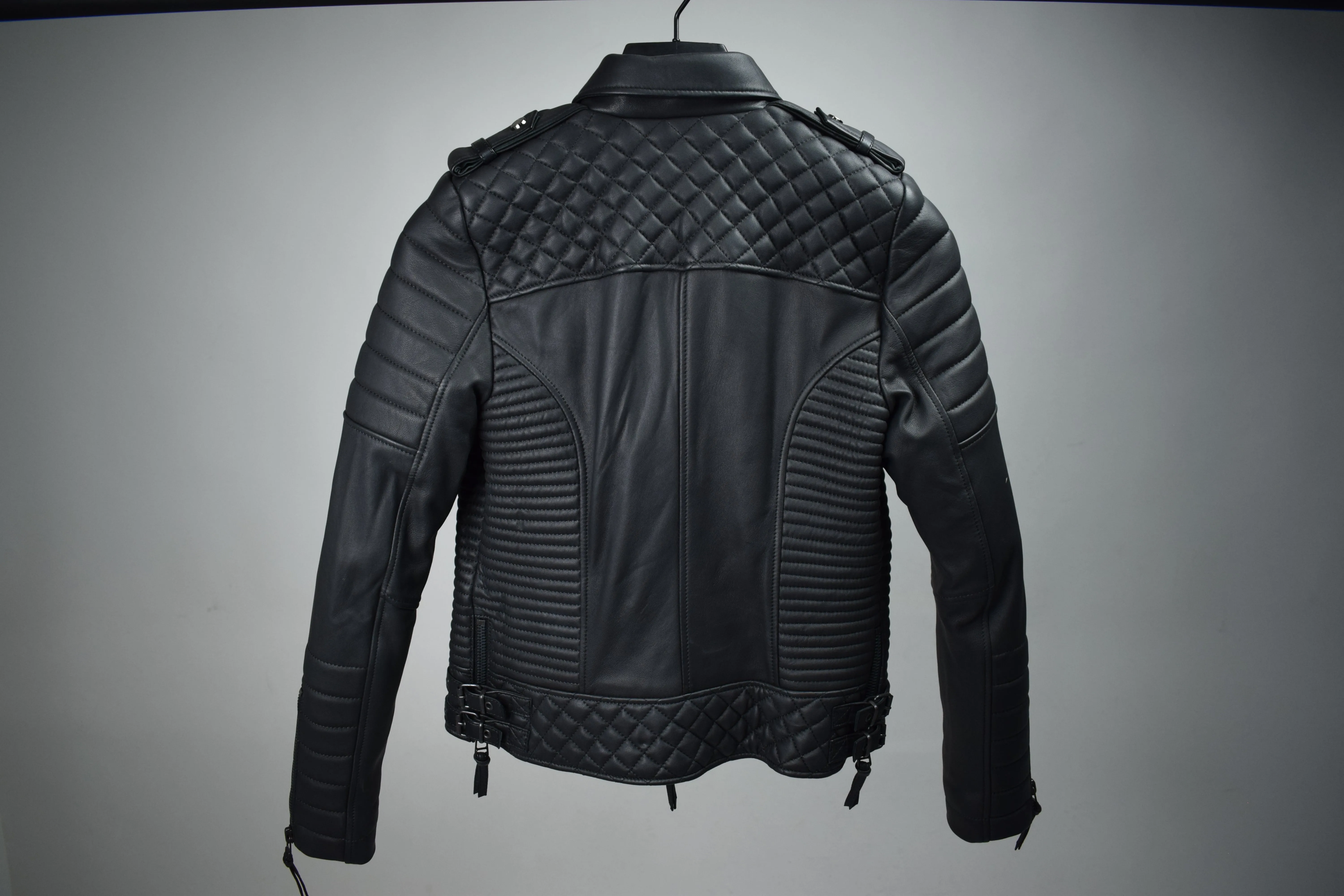 SF108 KAY MICHAELS 2.0: BLACK HARDWARE (WOMEN'S) sold by Boda Skins product image thumbnail 3