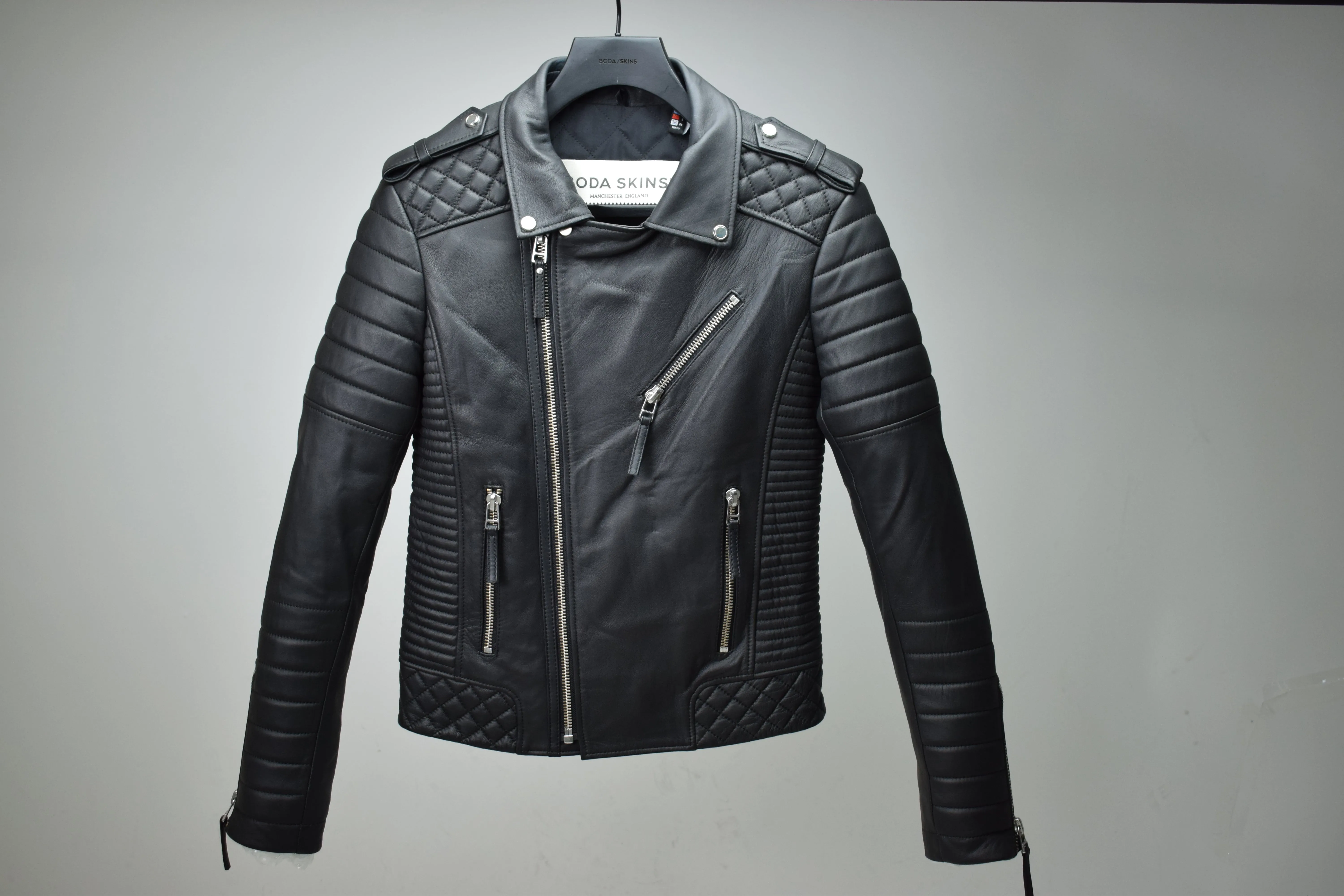 SM017 / Kay Michaels 2.0: Silver Hardware (MEN'S) sold by Boda Skins