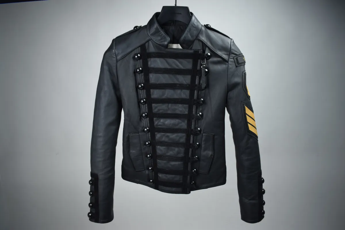 SF040 / Napoleon Queen's Guard (WOMEN'S) sold by Boda Skins