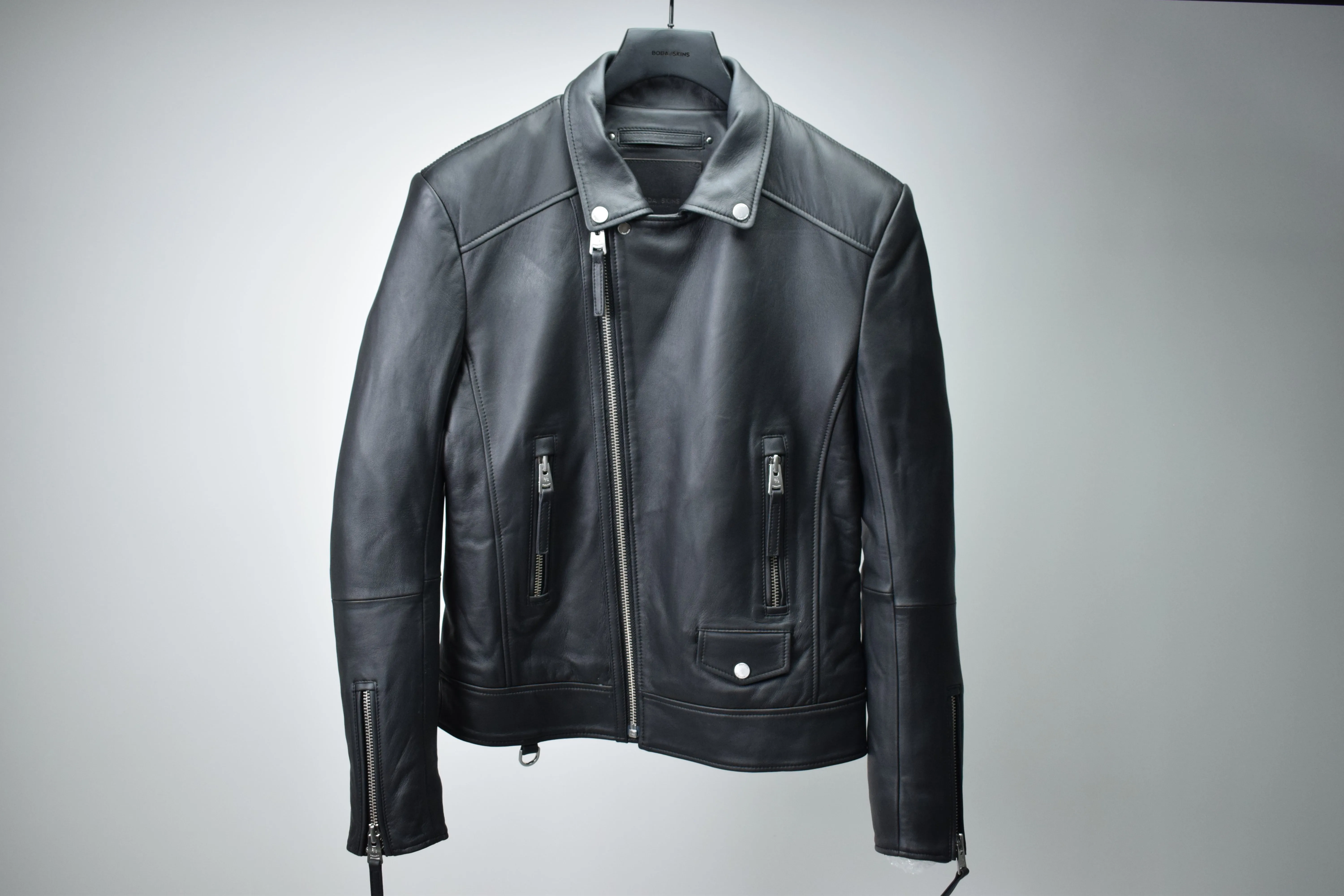 SM042 / Refined Biker (MEN'S) sold by Boda Skins