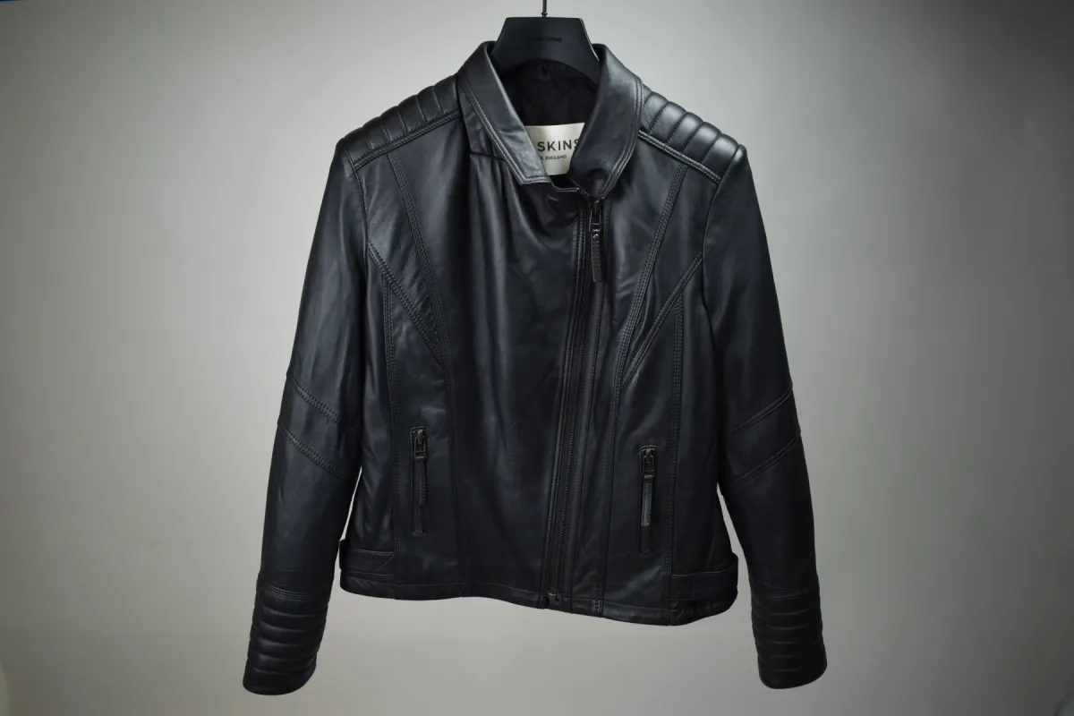 Luna V2: Black Hardware / Womens / XXL / Excellent sold by Boda Skins