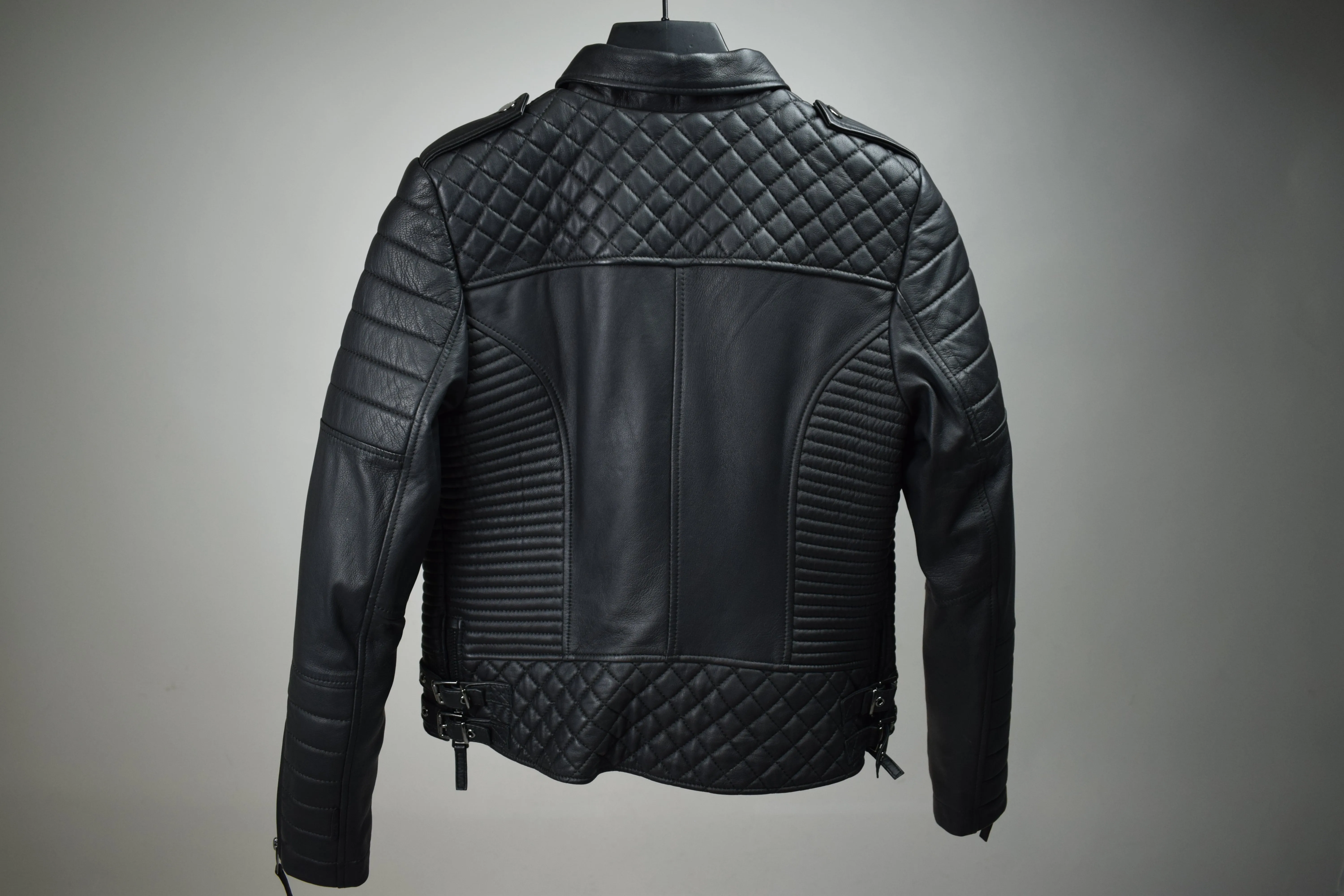 SF115 KAY MICHAELS 3.0: BLACK HARDWARE (WOMEN'S) sold by Boda Skins product image thumbnail 3