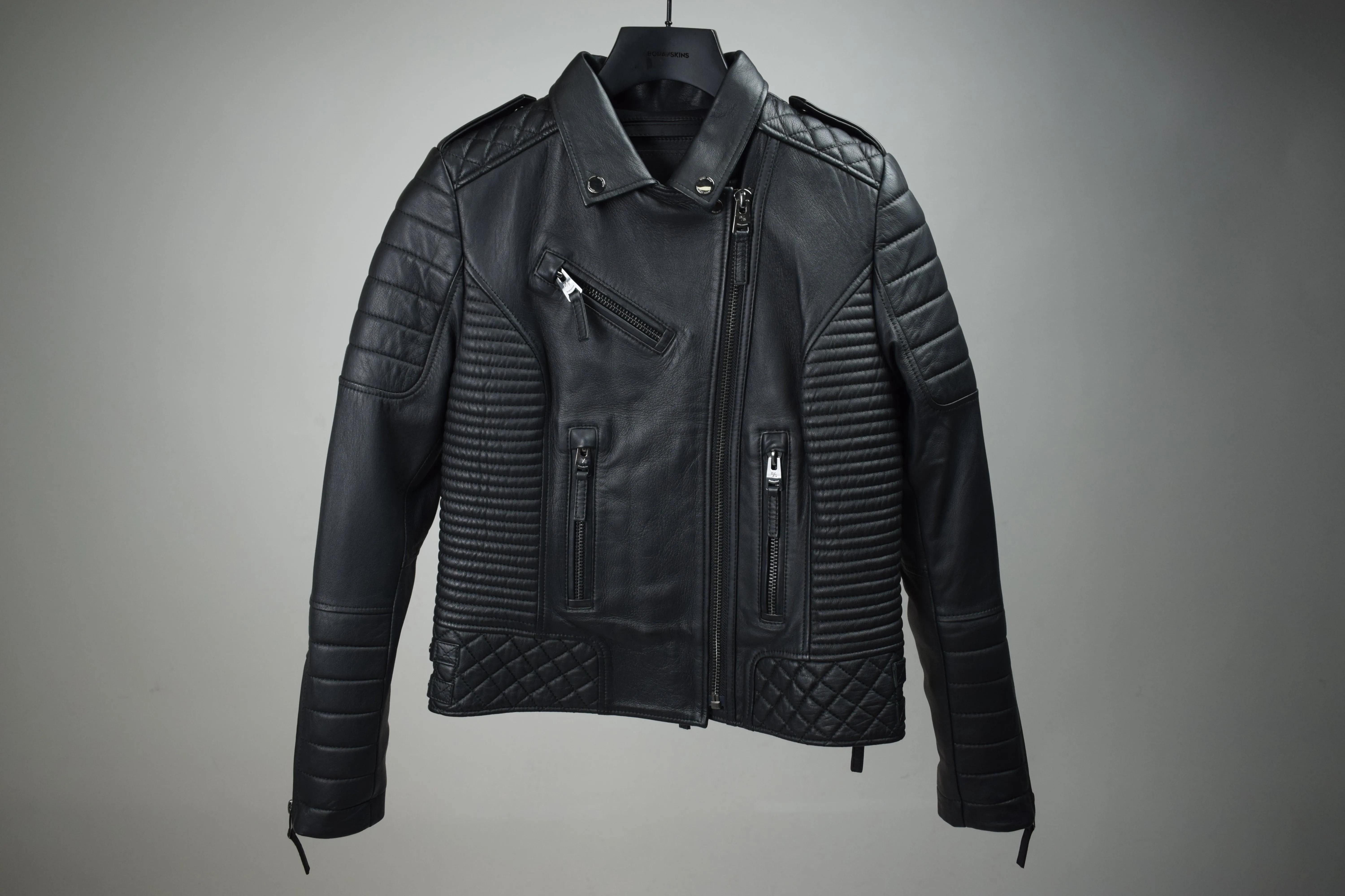 SF115 KAY MICHAELS 3.0: BLACK HARDWARE (WOMEN'S) sold by Boda Skins