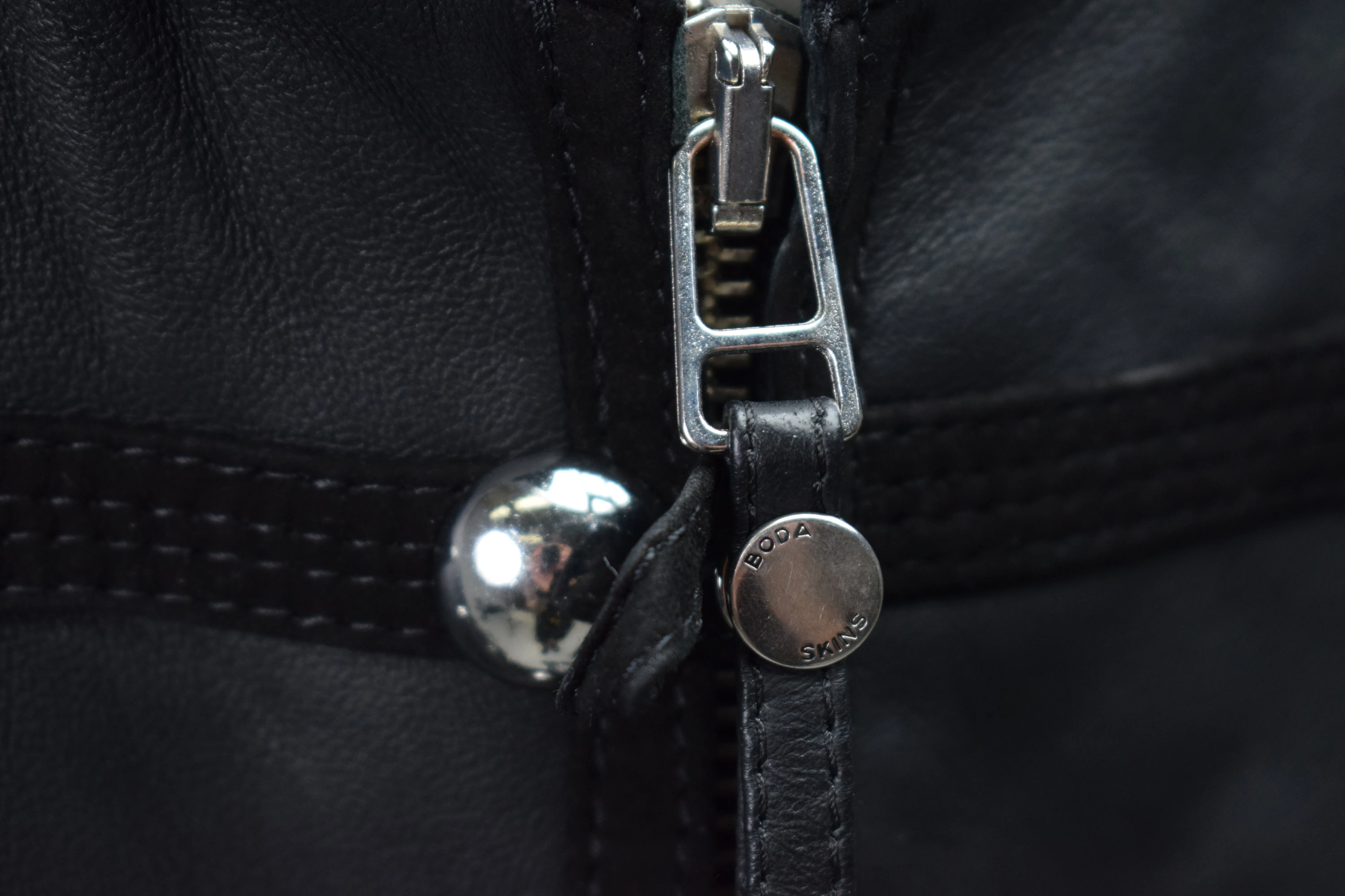 Napoleon: Silver Hardware / Womens / XS / Excellent sold by Boda Skins product image thumbnail 4