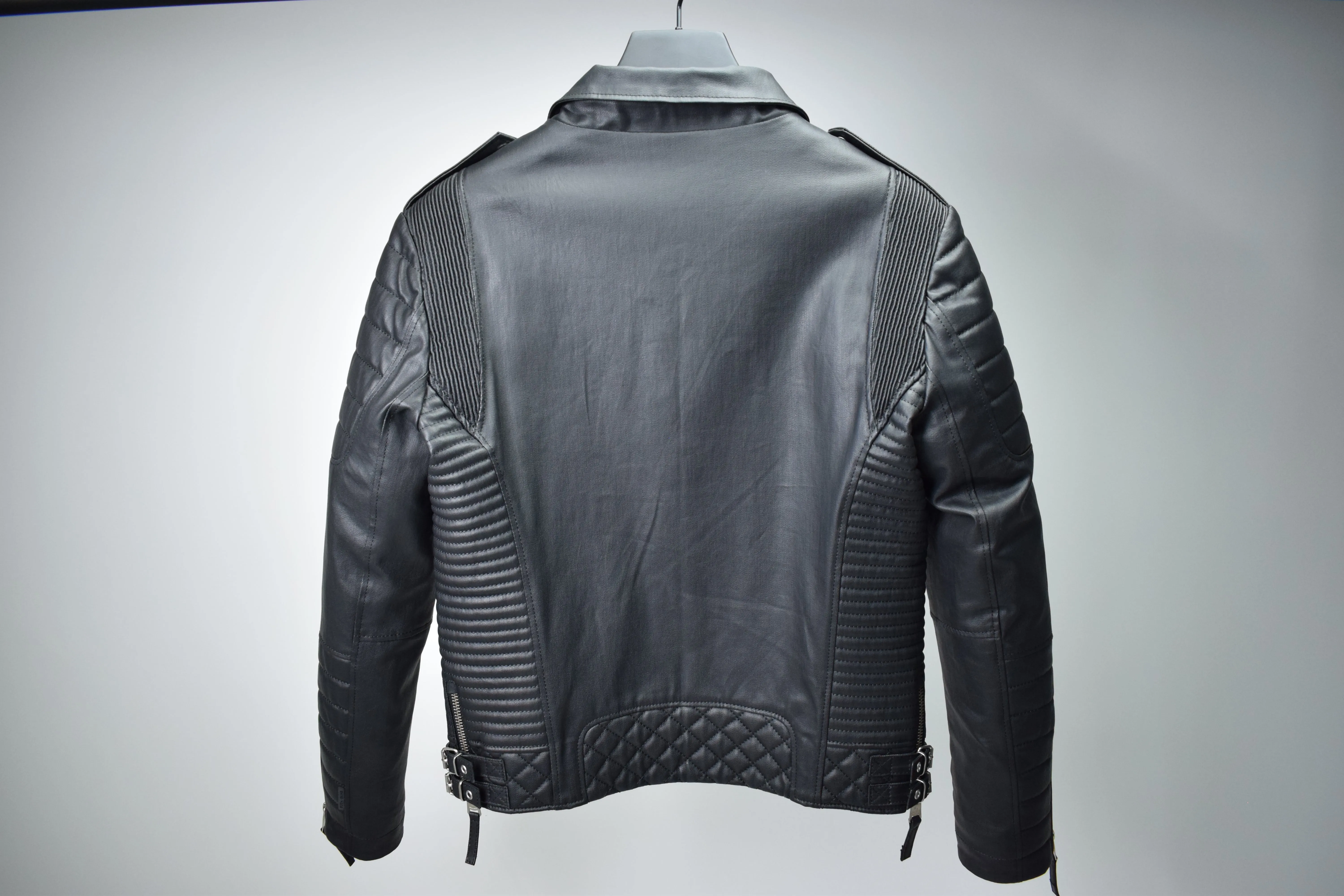 SM053 / Kay Michaels 3.0: Leather Free (MEN'S) sold by Boda Skins product image thumbnail 2