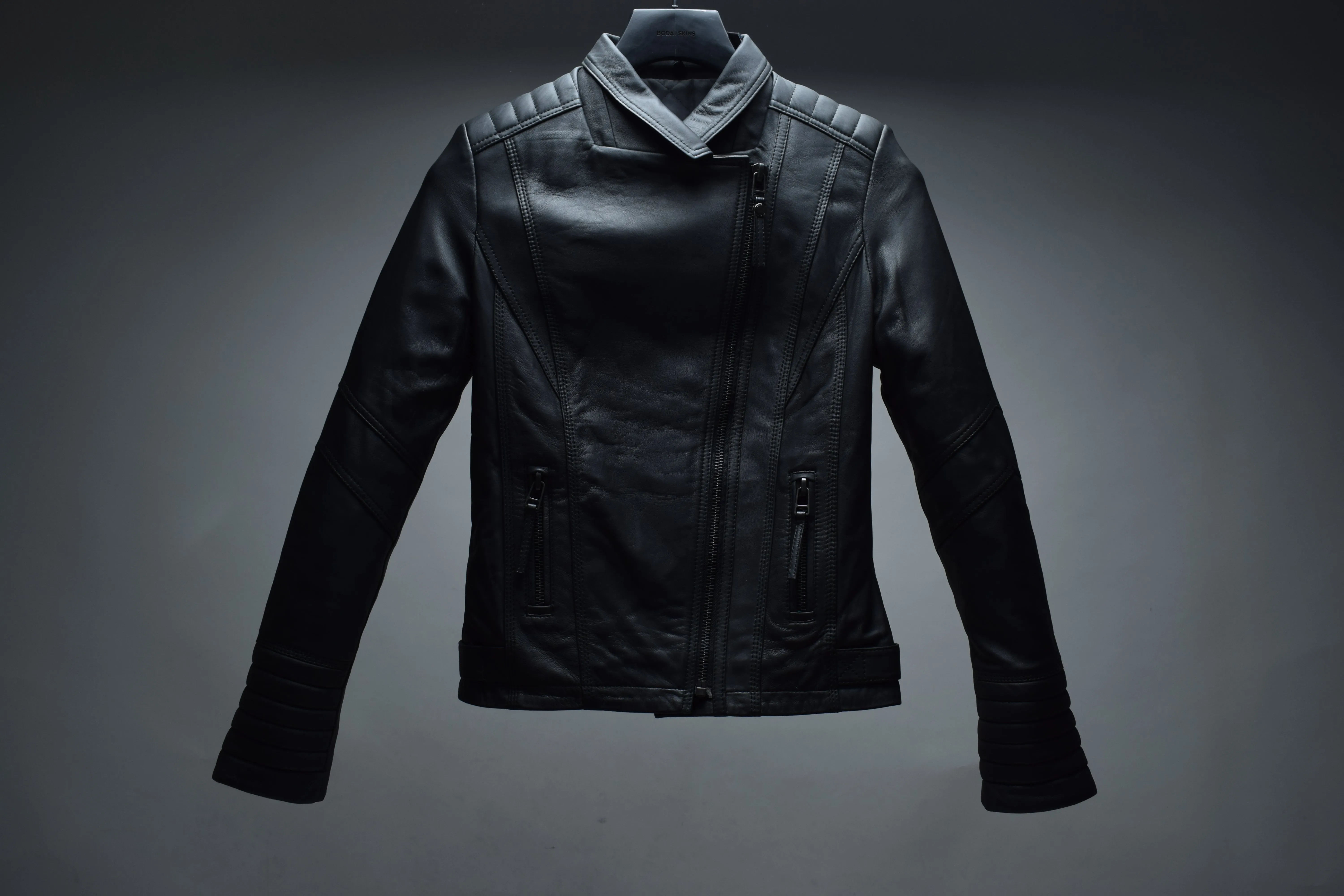 Luna / Womens / XS / Damaged sold by Boda Skins