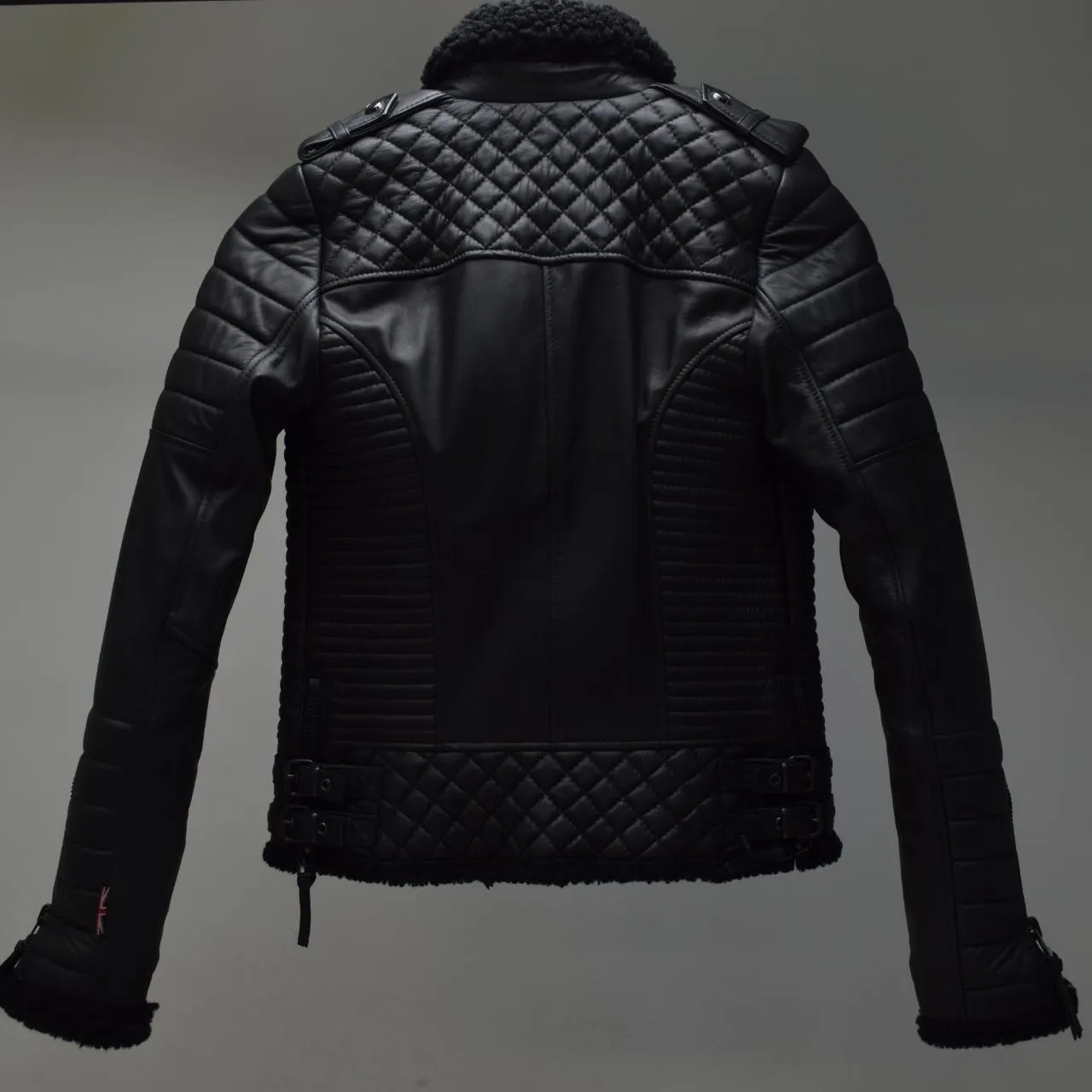 Kay Michaels 2.0: Shearling / Womens / Multi Size / Excellent sold by Boda Skins product image thumbnail 2