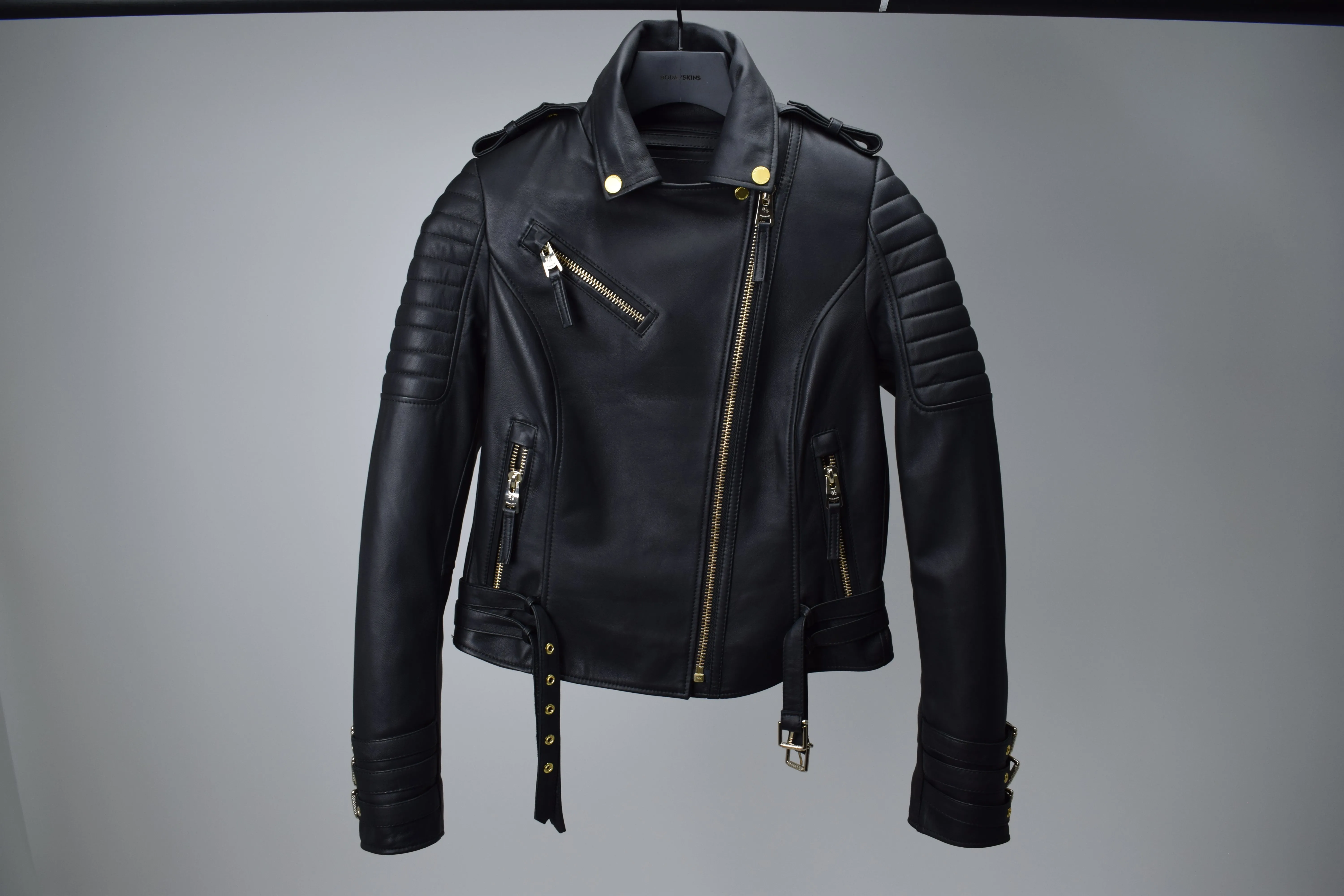 JAWS 3.0: MIXED Gold Hardware / Womens / XXS / Excellent sold by Boda Skins