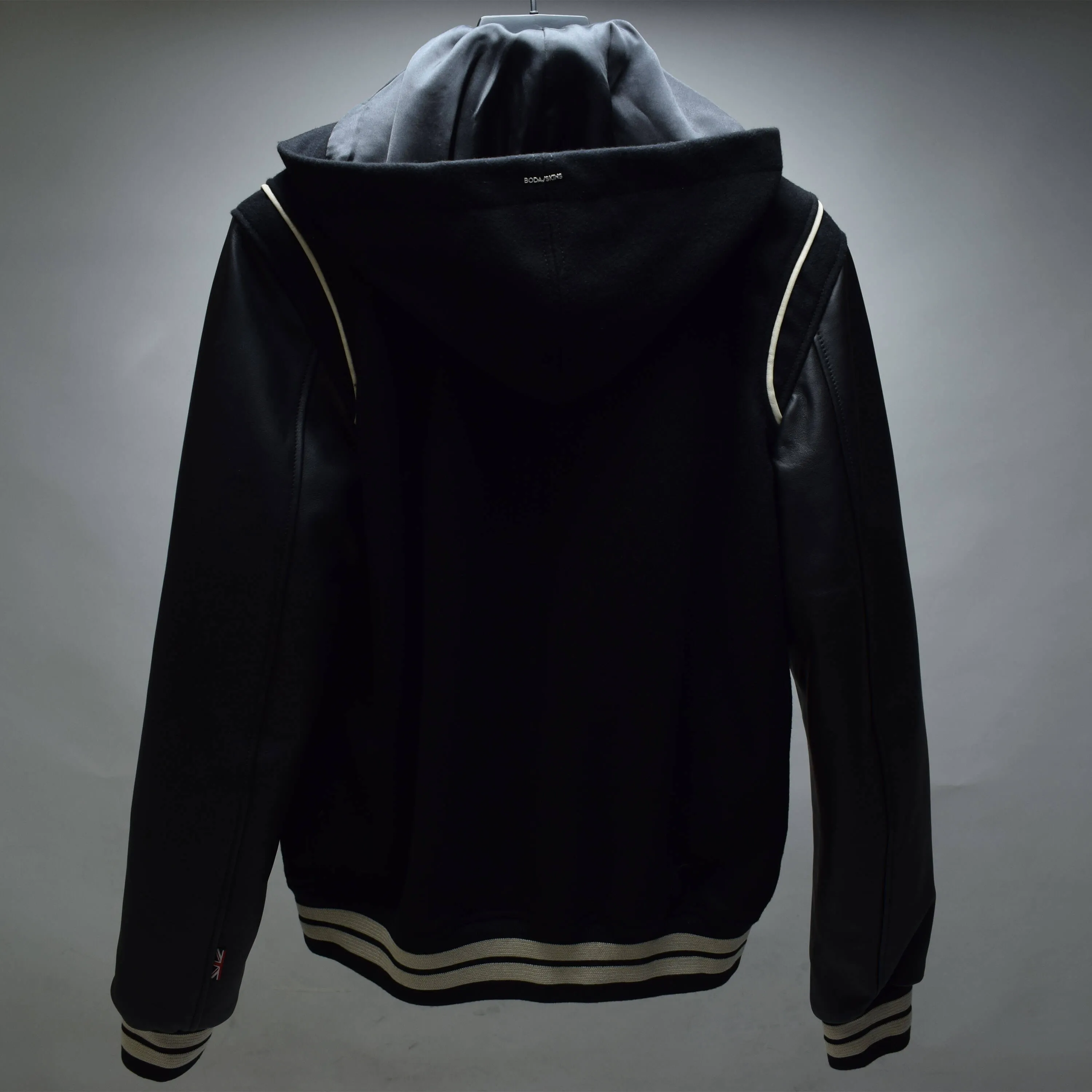 Hooded Varsity / Mens / M / Excellent sold by Boda Skins product image thumbnail 2