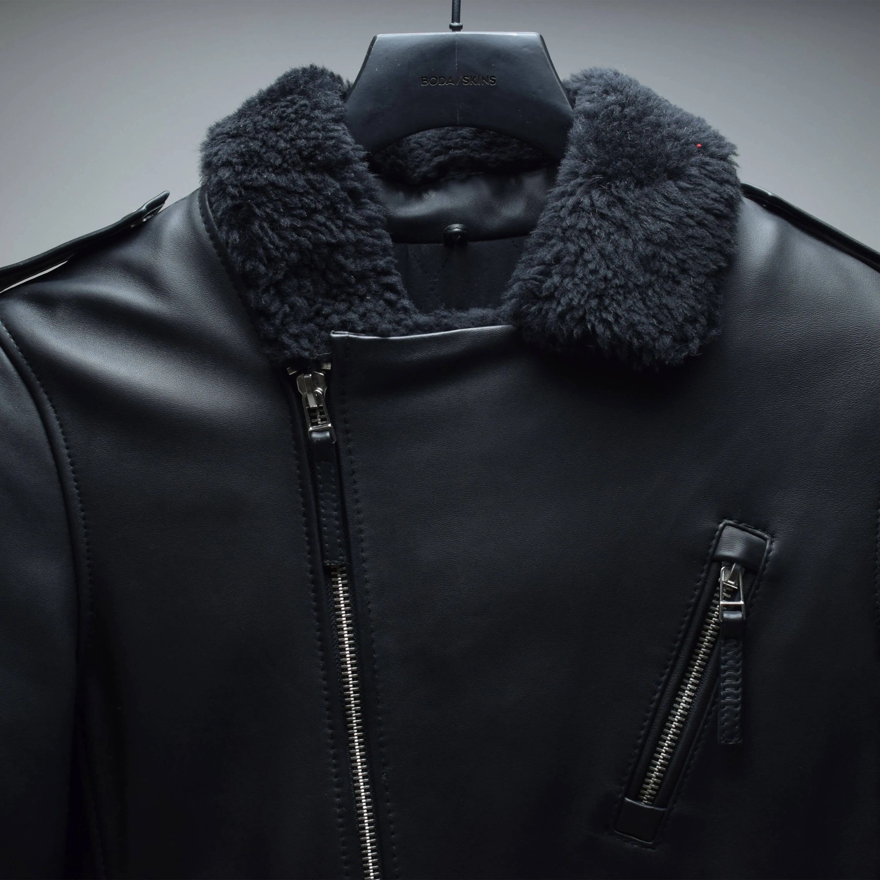 Voyager Shearling: Protection / Mens / M / Imperfect sold by Boda Skins product image thumbnail 3