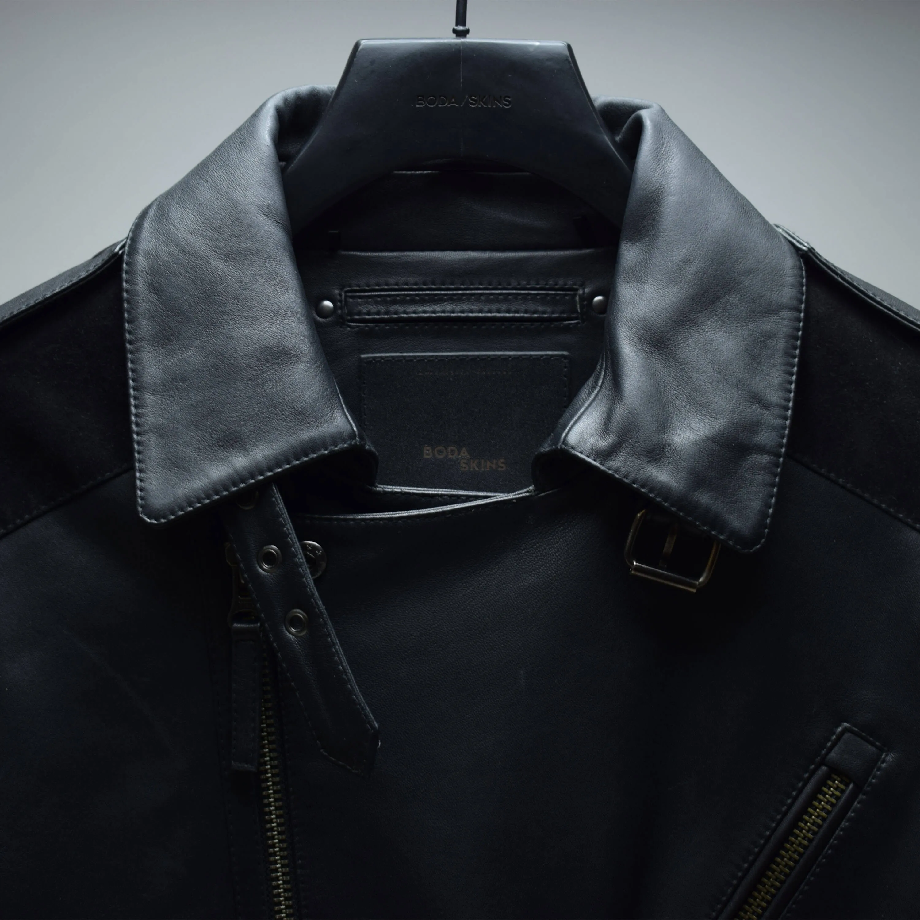 Leather Trench Sample / Mens / M / Excellent sold by Boda Skins product image thumbnail 3