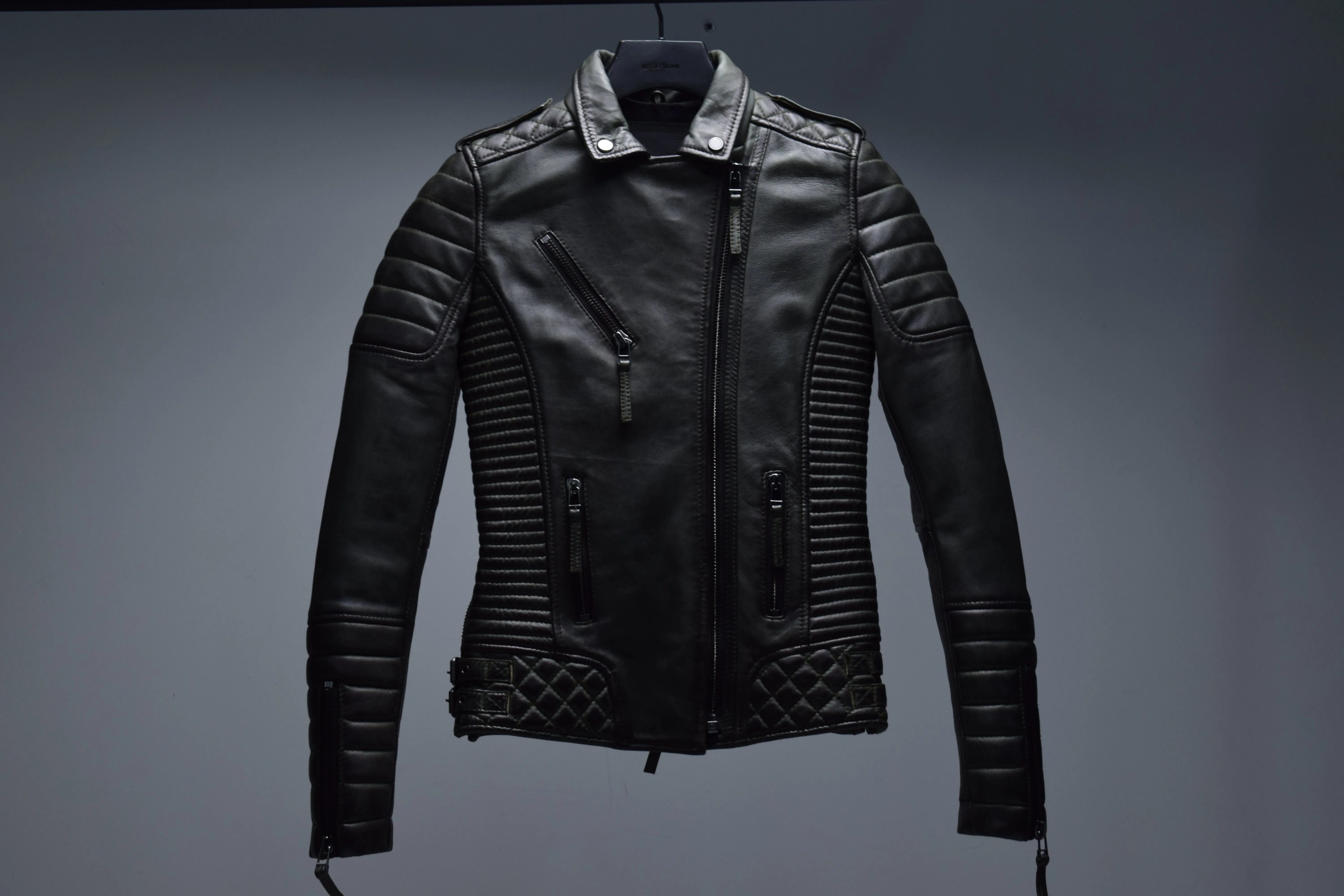 Kay Michaels Khaki Green Tall / Womens / XS Tall / Excellent sold by Boda Skins