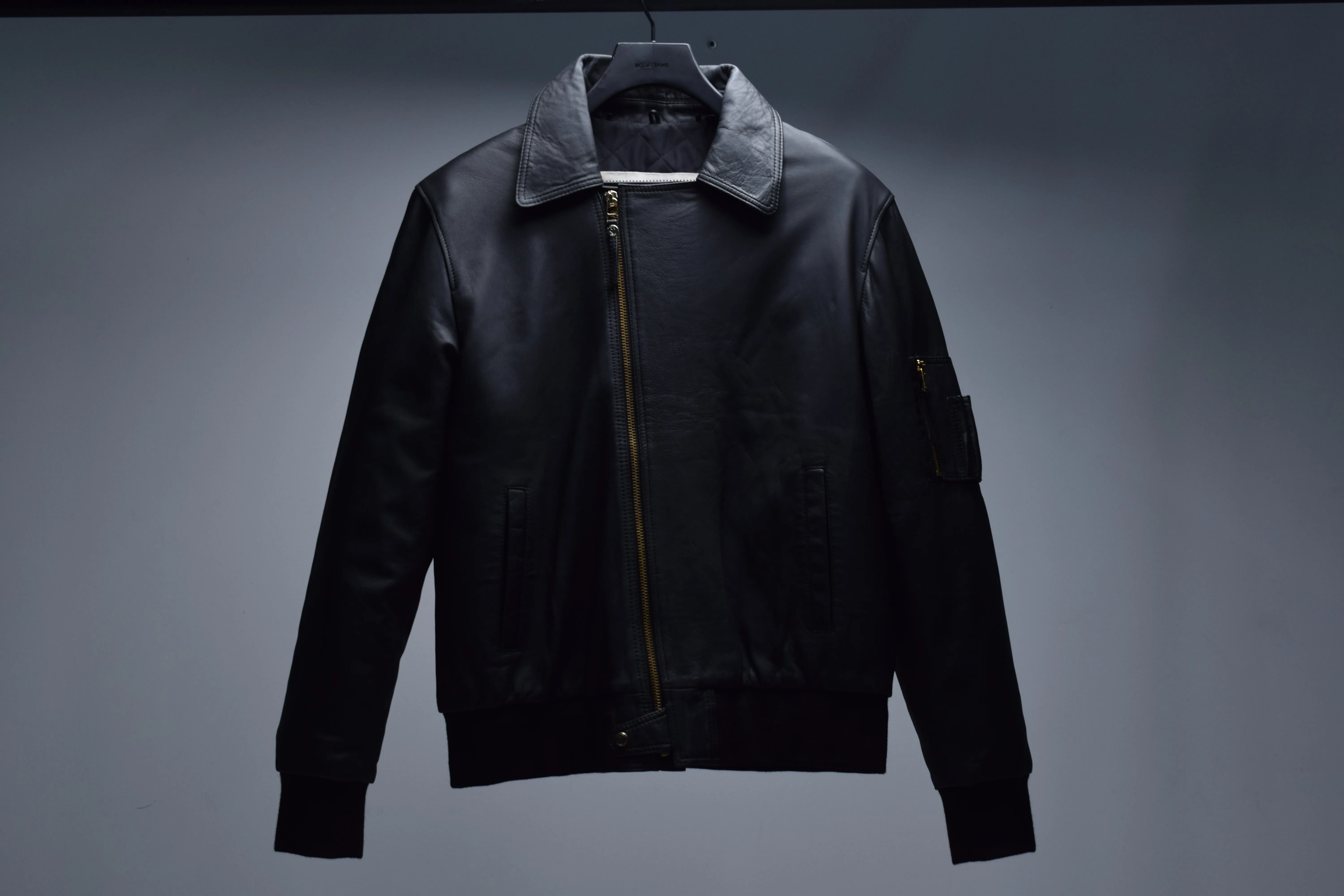 Aviator Bomber Gold Hardware / Mens / XXXL / Excellent sold by Boda Skins