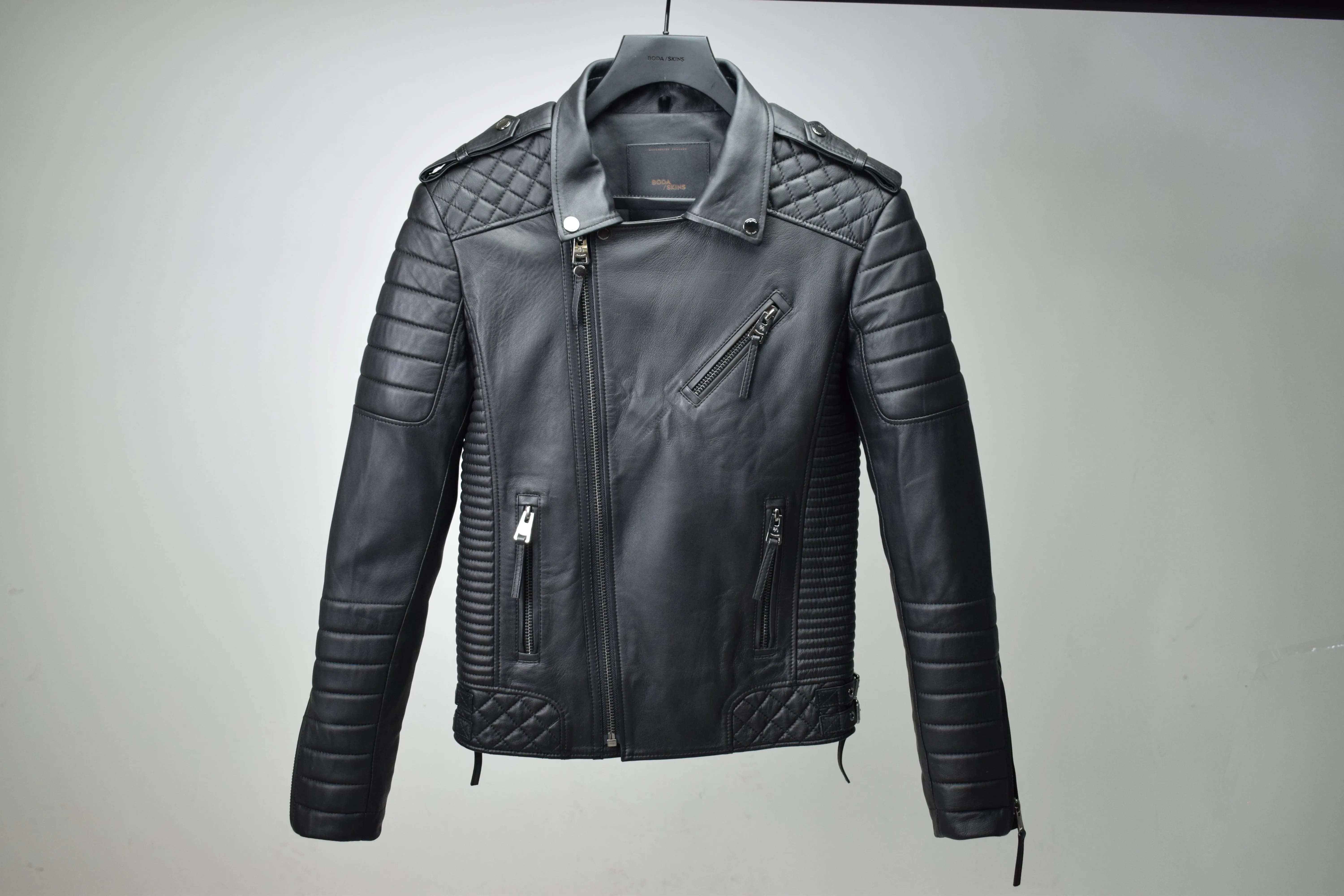 SM028 / Kay Michaels: Old Glory (MEN'S) sold by Boda Skins