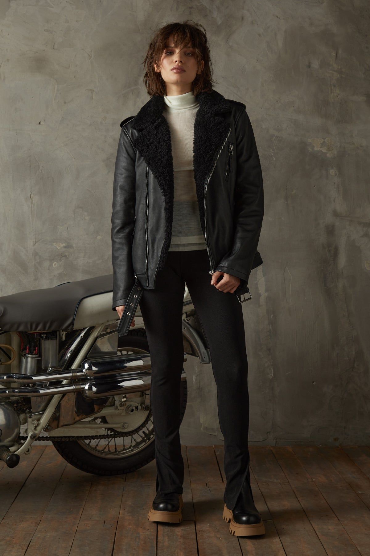 Voyager: Shearling sold by Boda Skins product image thumbnail 5