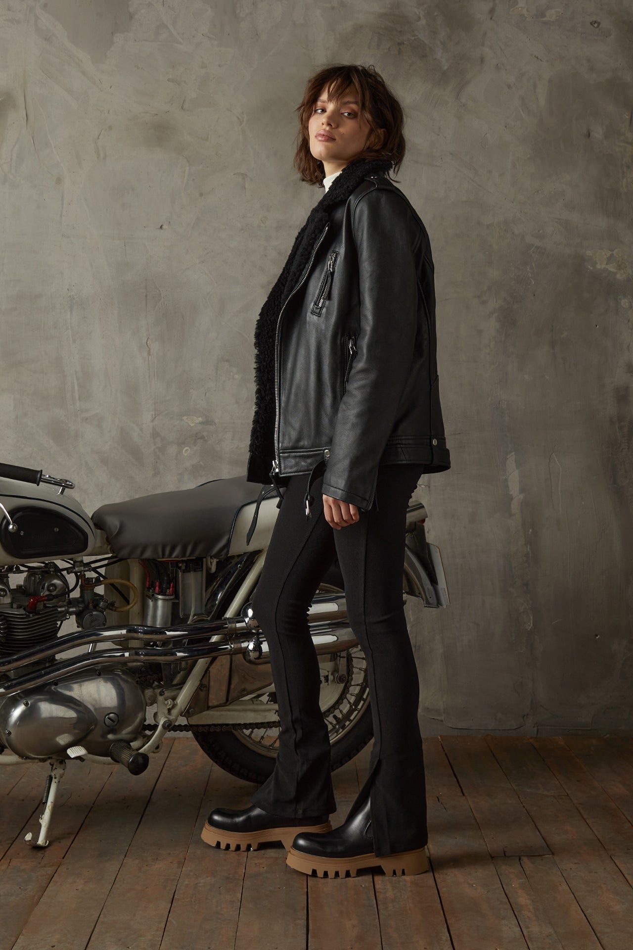 Voyager: Shearling sold by Boda Skins product image thumbnail 4