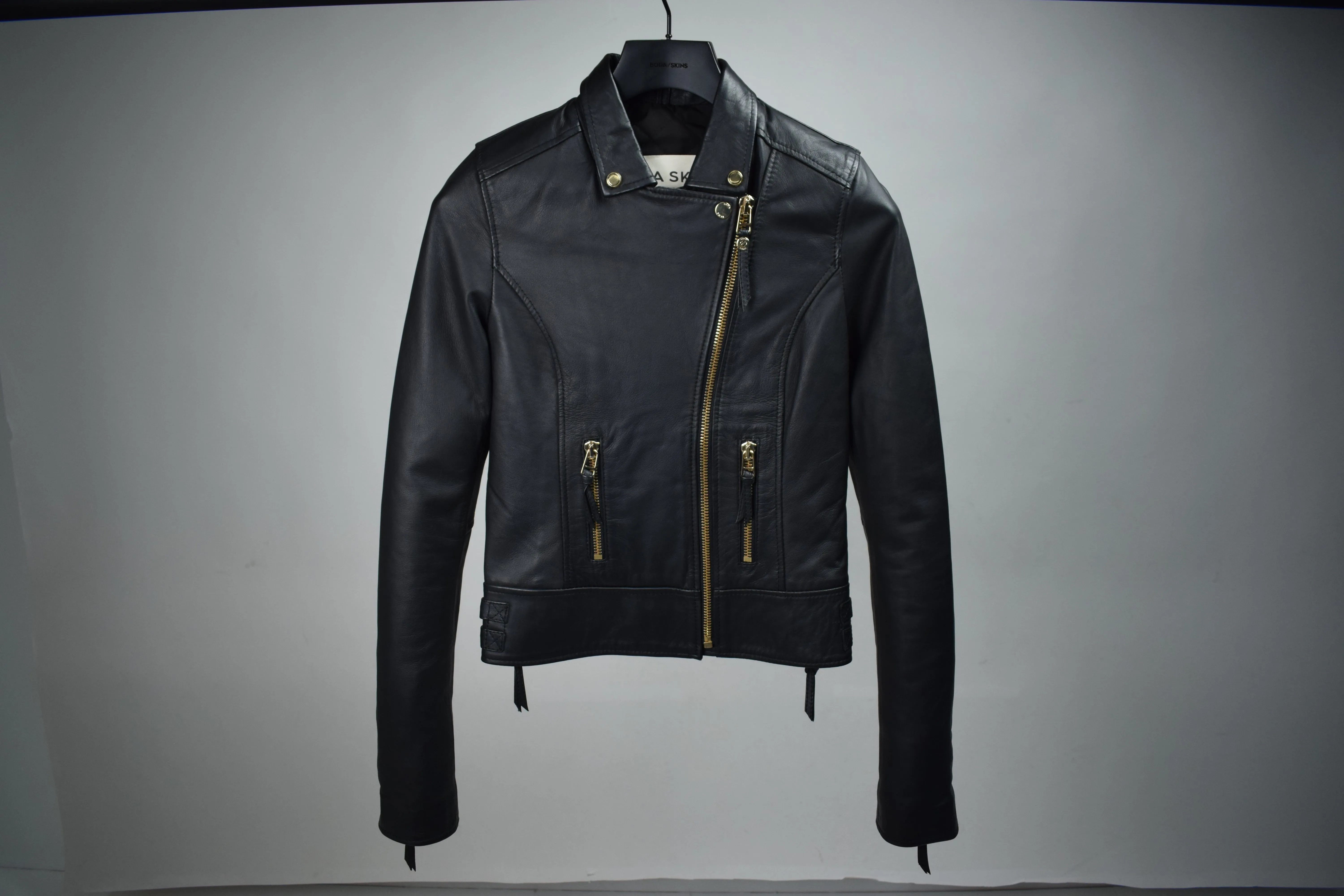 Kay Michaels NKD: Gold Hardware / Womens / XS / Excellent sold by Boda Skins