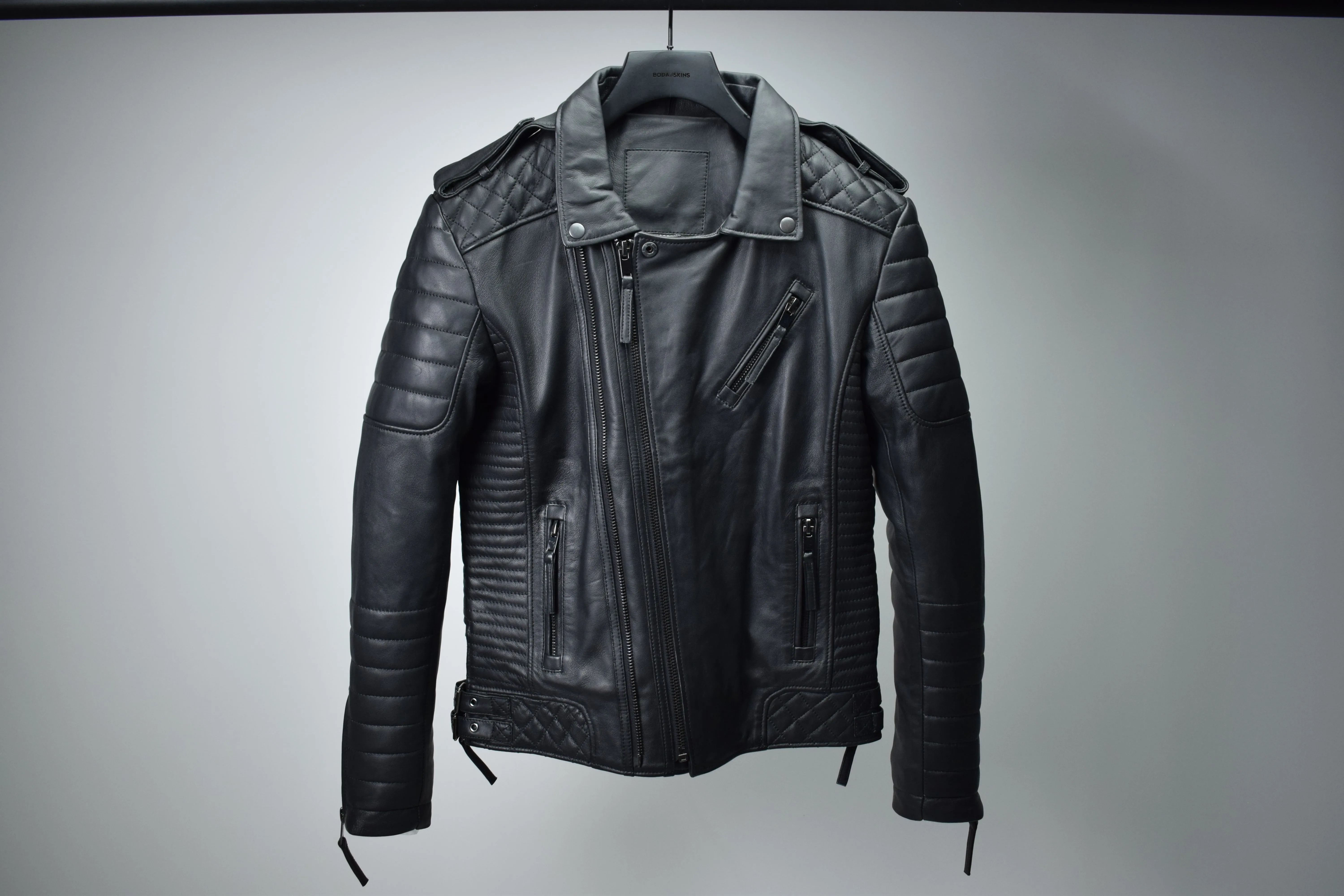 SM051 / Kay Michaels 1.0: Black Hardware (MEN'S) sold by Boda Skins