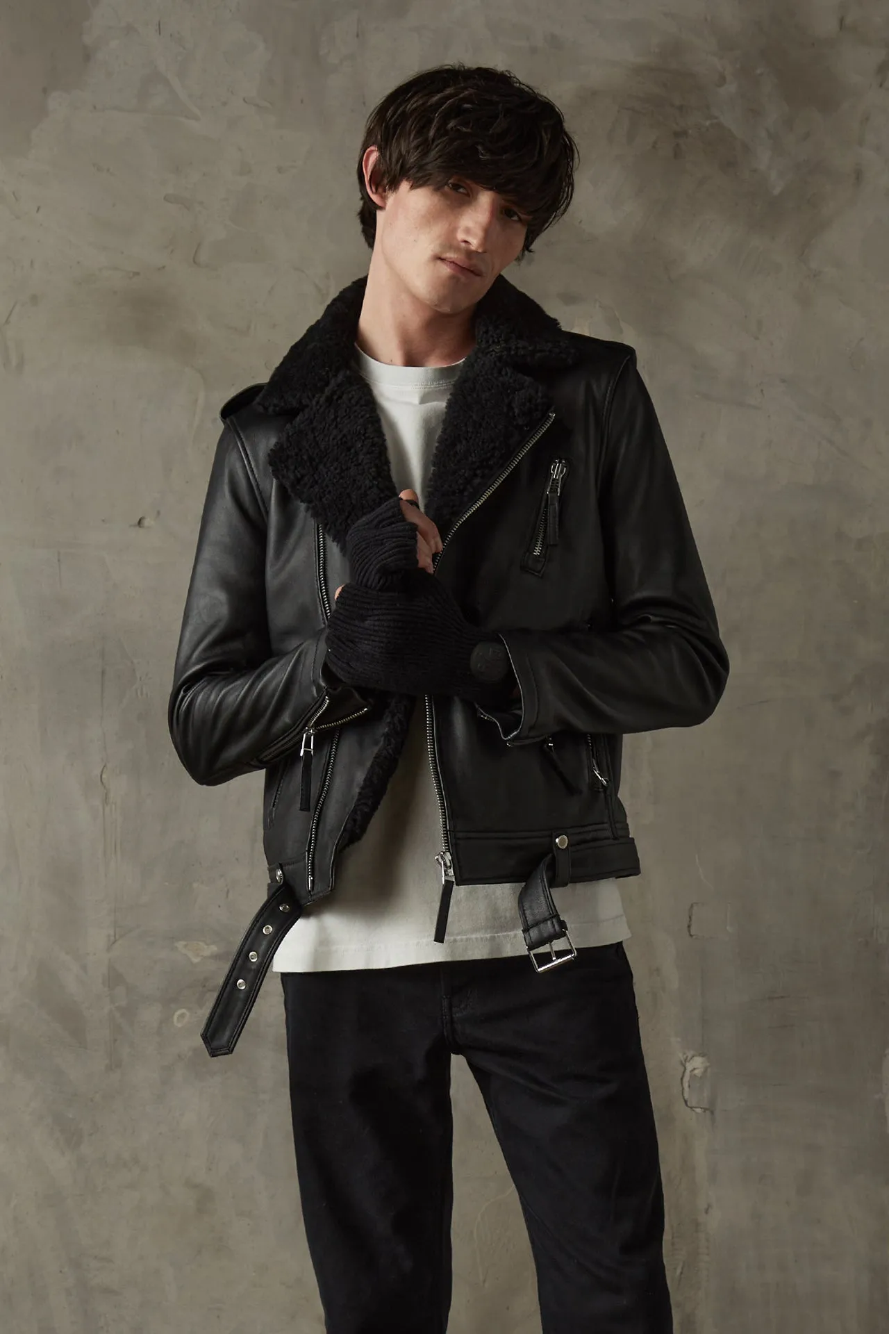 Voyager: Shearling Tall sold by Boda Skins product image thumbnail 4