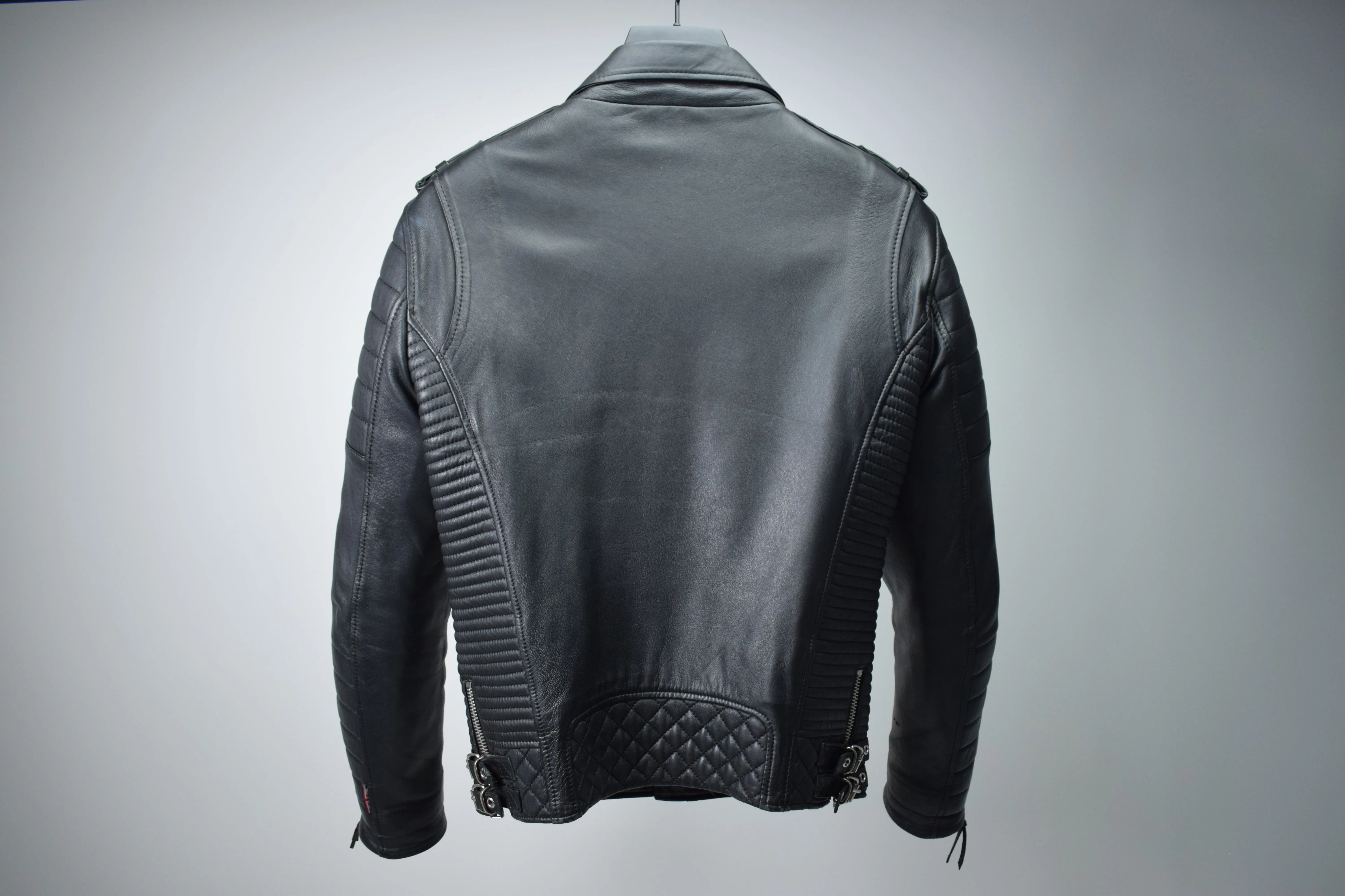 SM046 / Kay Michaels 2.0: Silver Hardware (MEN'S) sold by Boda Skins product image thumbnail 2