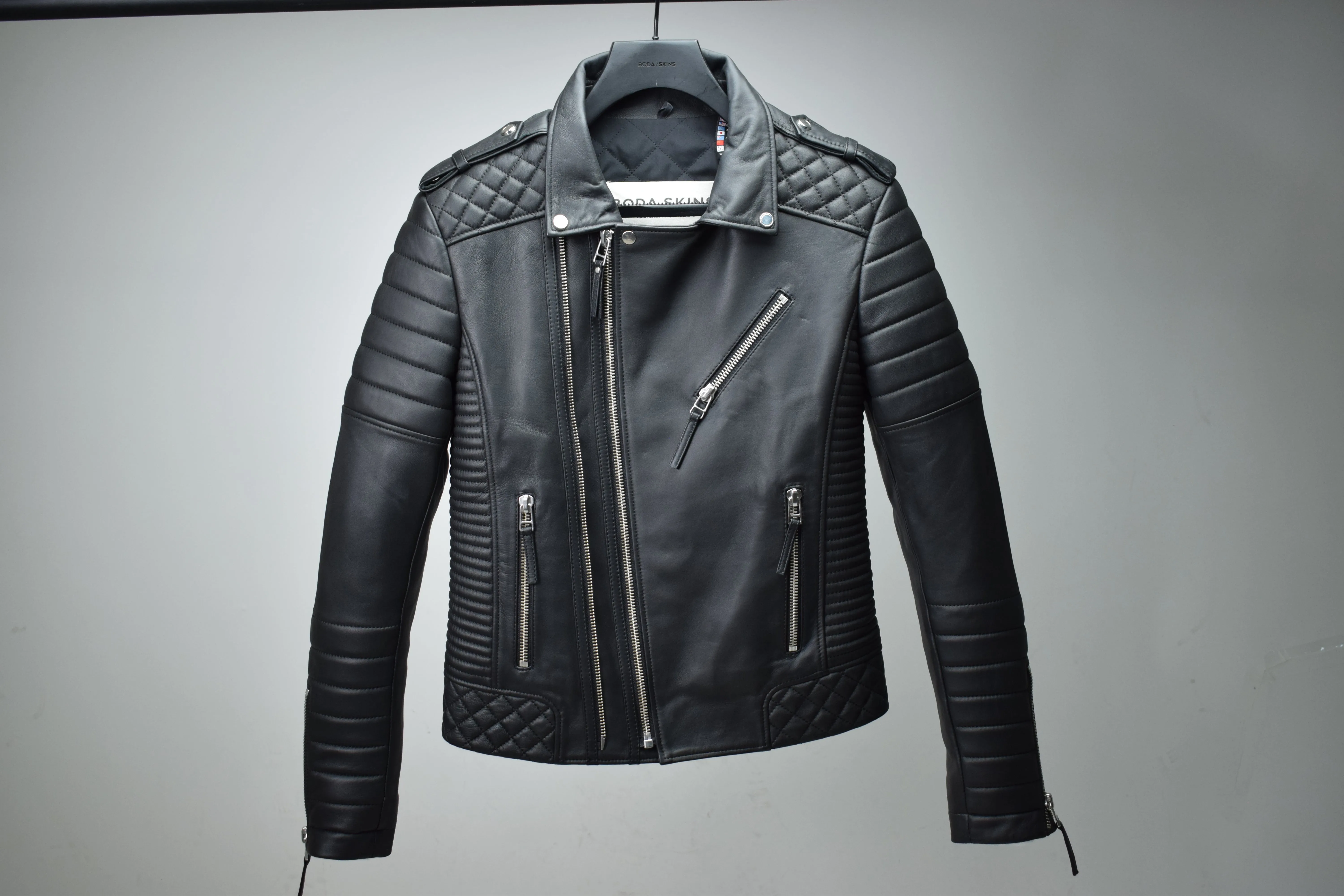 Kay Michaels 2.0: Silver Hardware / Mens / XS / Excellent sold by Boda Skins