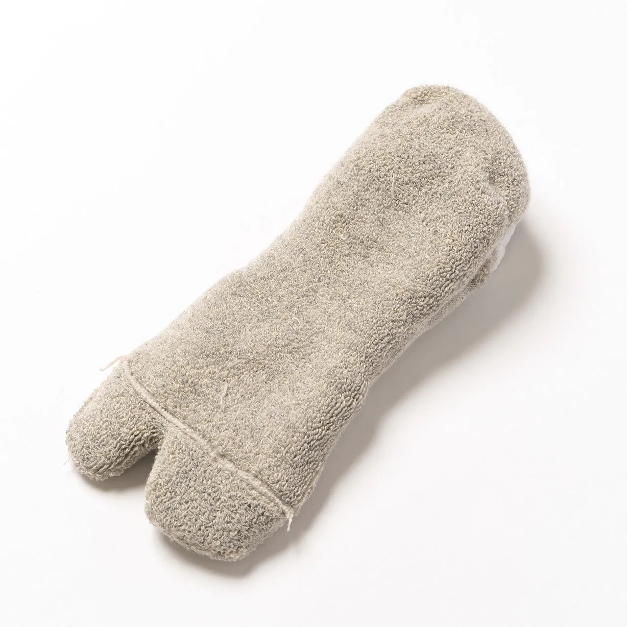 NODAL Raffy Cotton Tabi Ankle Sock 3-Pack - Oatmeal & Grey | Japan-Made sold by Arvin Goods product image thumbnail 2