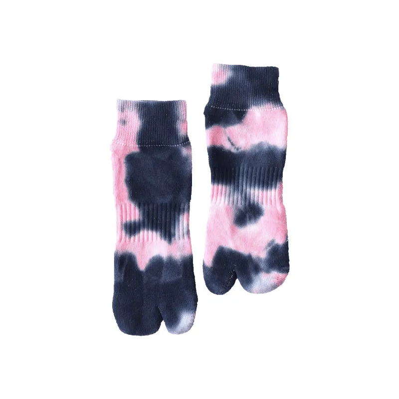 NODAL Tabi Socks – Tie-Dye Pink made by Arvin Goods